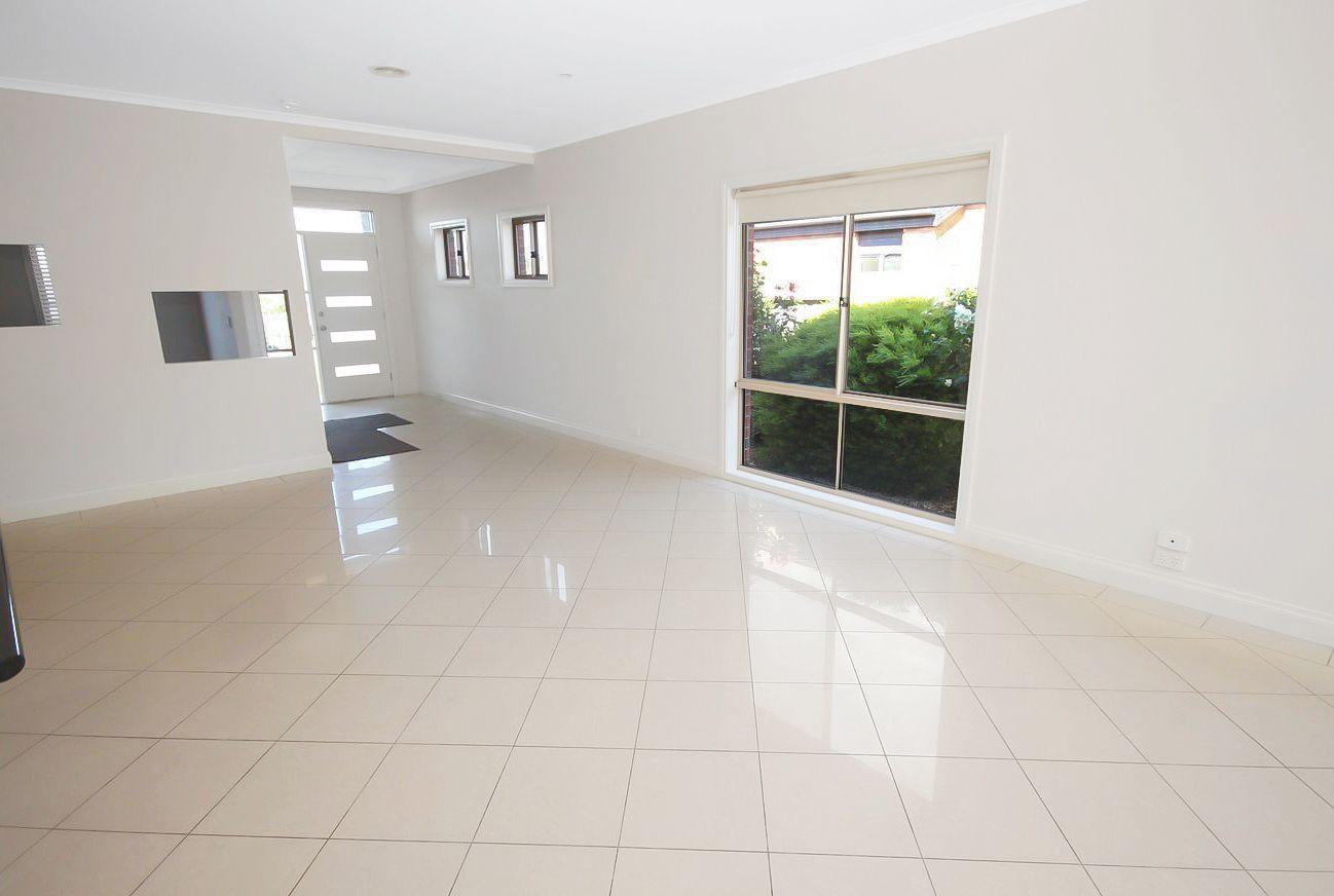 LARGE HOME WITH PLENTY OF SPACE FOR ALL TO ENJOY!