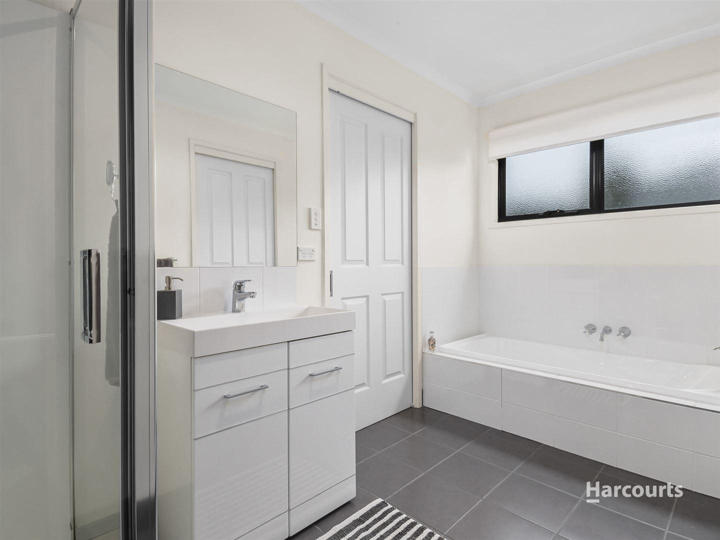 6 Threxton Way, HOWRAH, TAS 7018 - House for Rent - harcourts.net