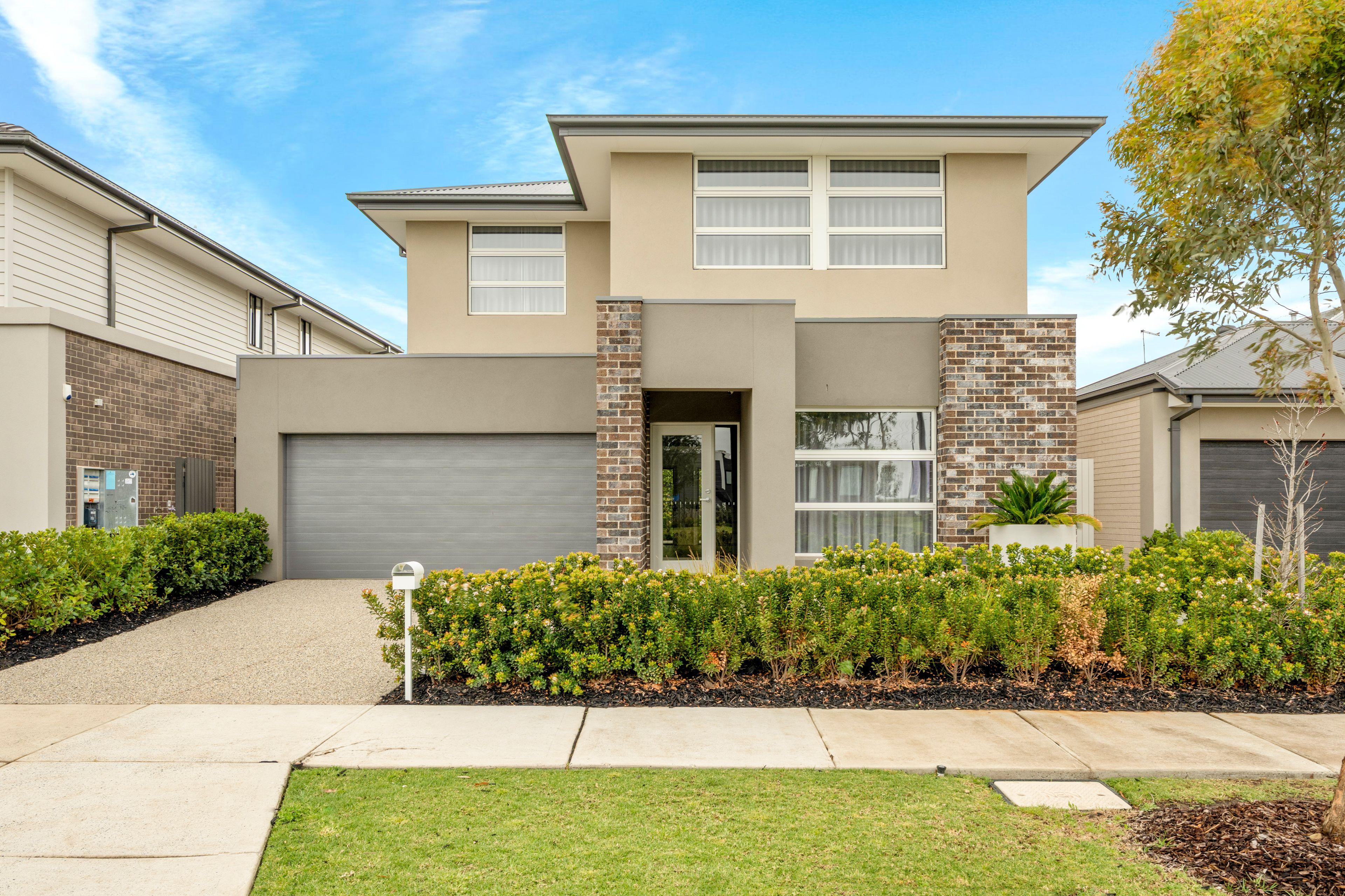 Prop-GPT: House: VIC Donnybrook, VIC 3064 MOVE IN READY - YOUR DREAM HOME AWAITS!!