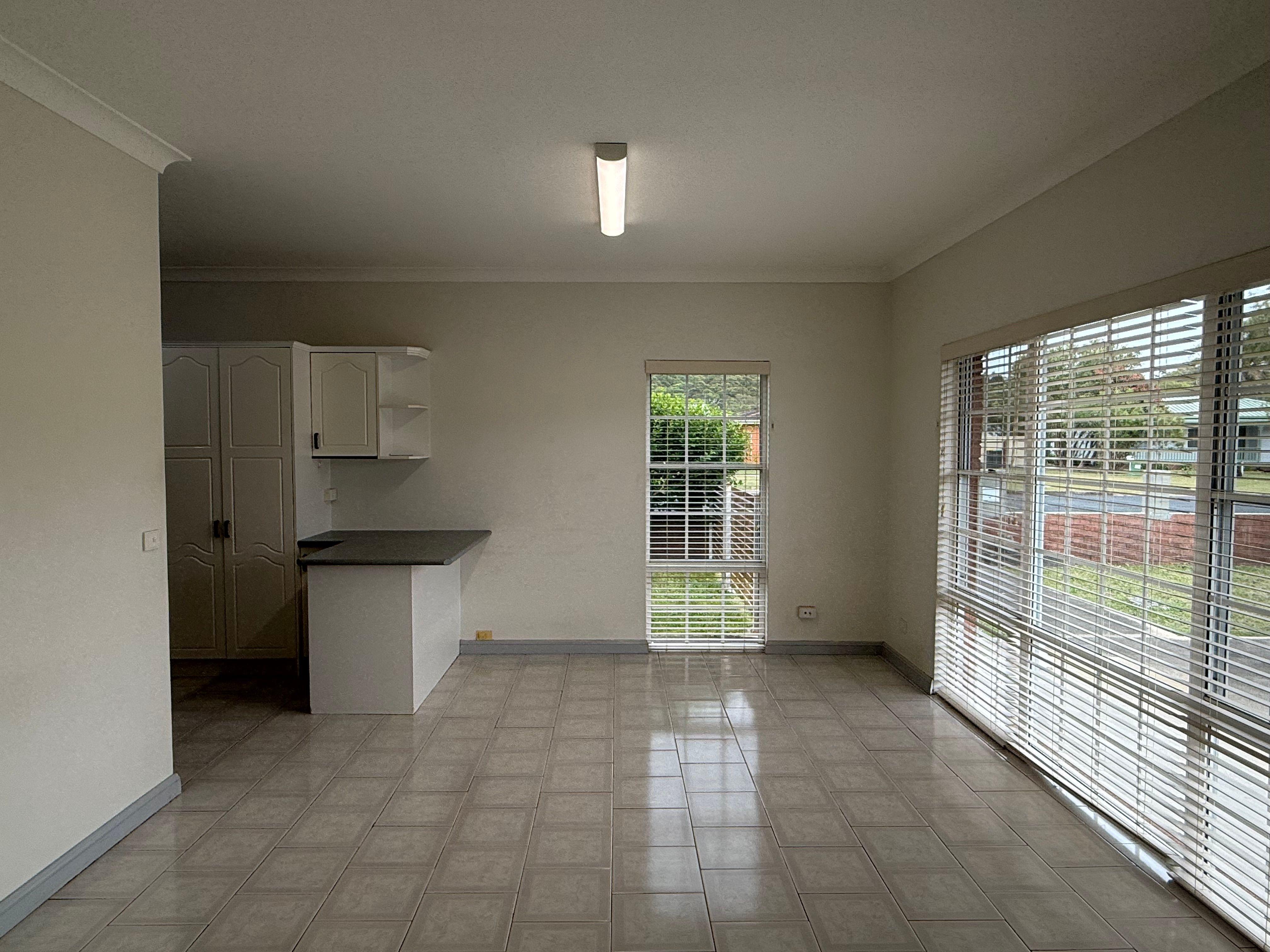 Duplex In Maloney's Beach