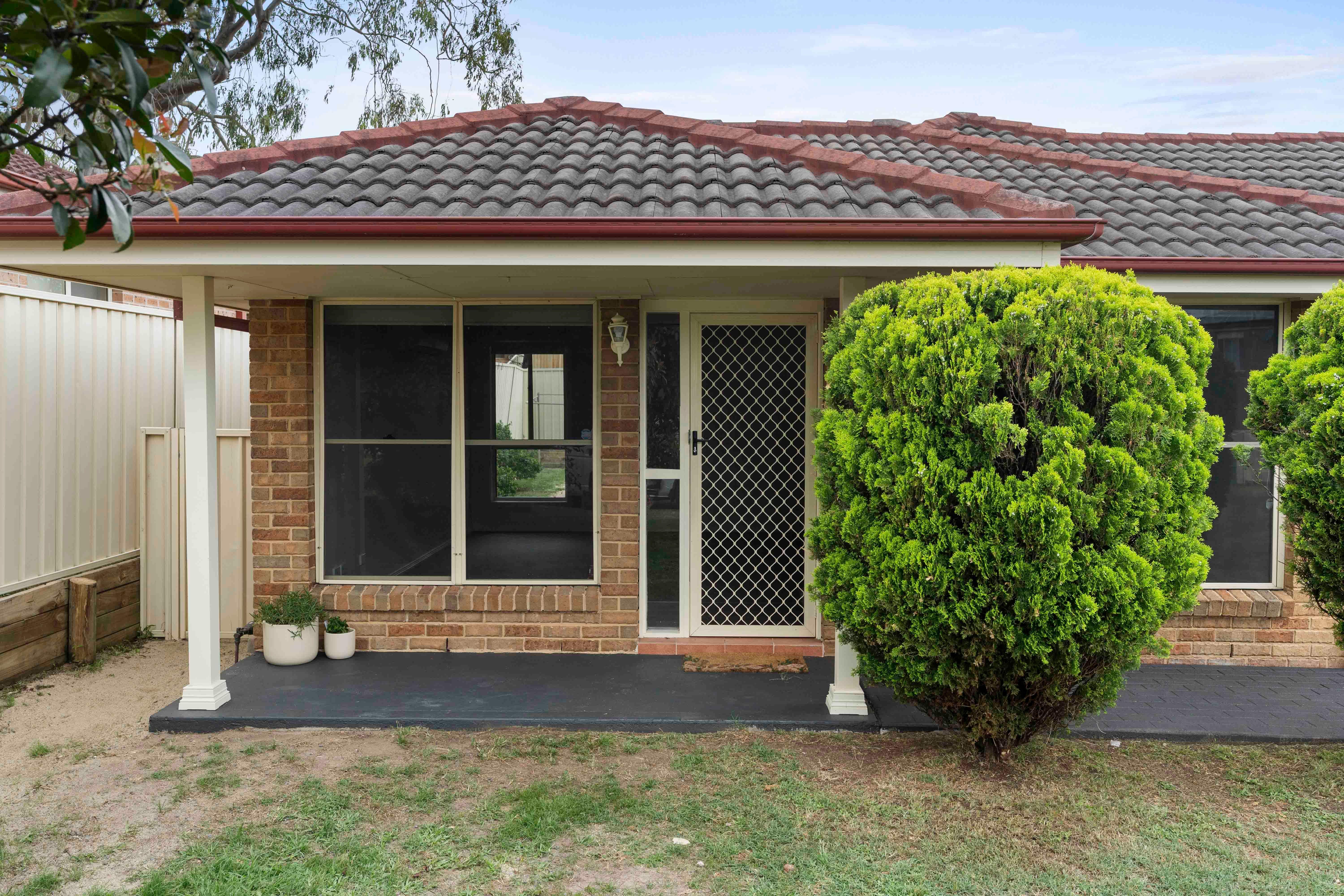 Prop-GPT: House: NSW Raymond Terrace, NSW 2324 Spacious 4-Bedroom Family Home in Quiet Location