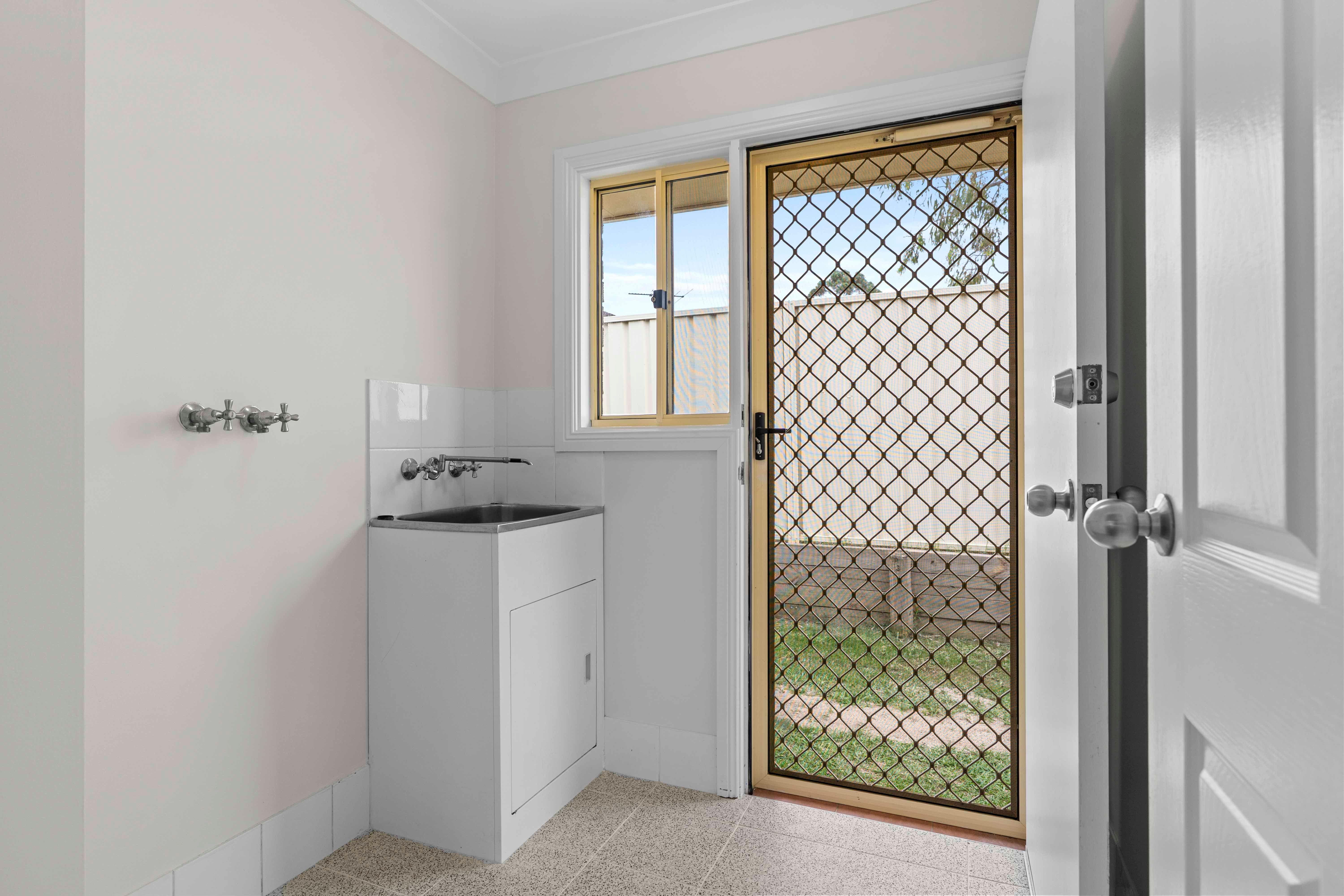 Spacious 4-Bedroom Family Home in Quiet Location