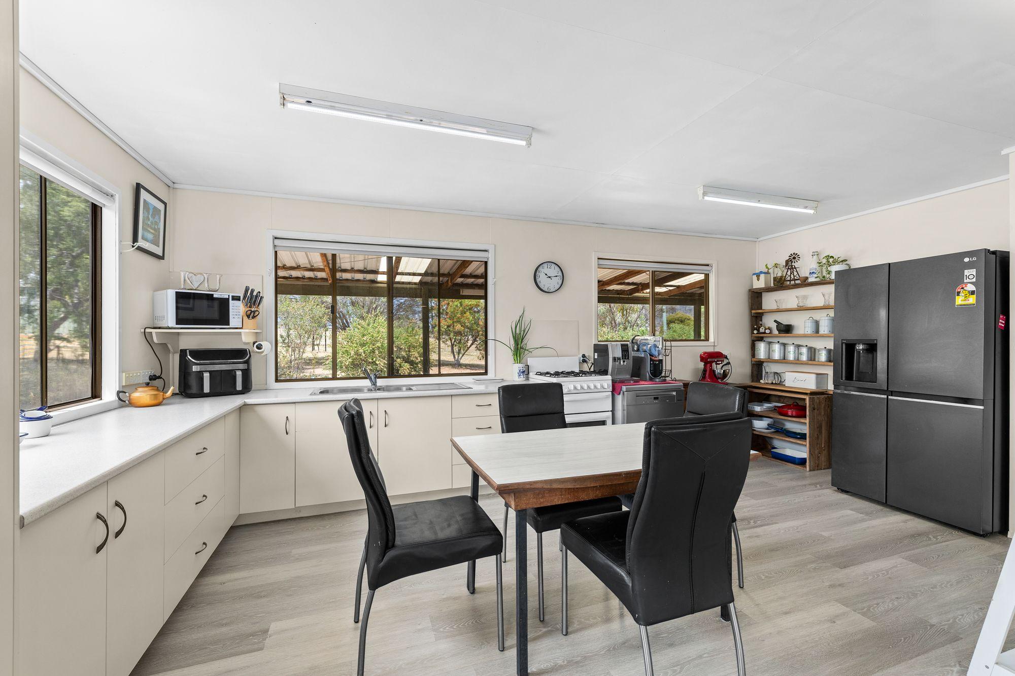 Mountain Views & Creekside Serenity - Your Rural Escape Awaits