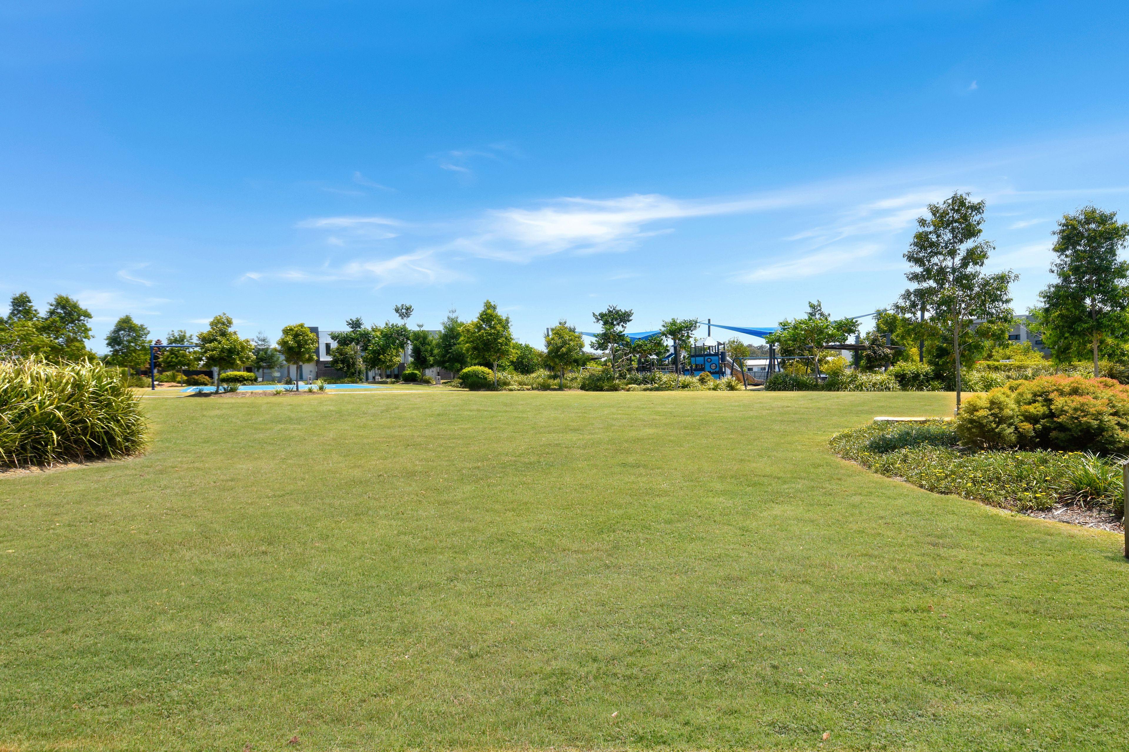 Beautiful 4 Bedroom Home In Narangba