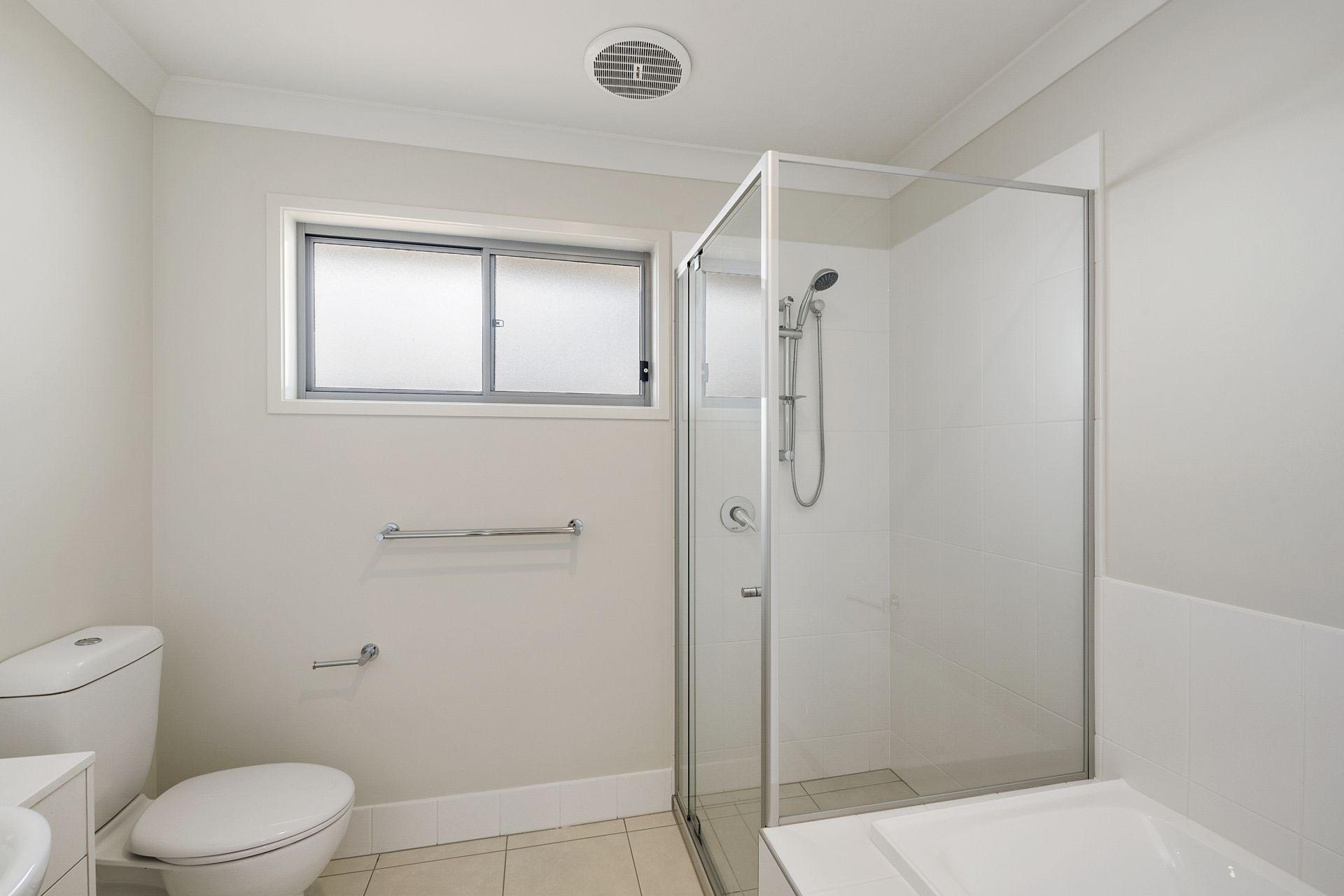 Tidy 3 Bedroom Property in 