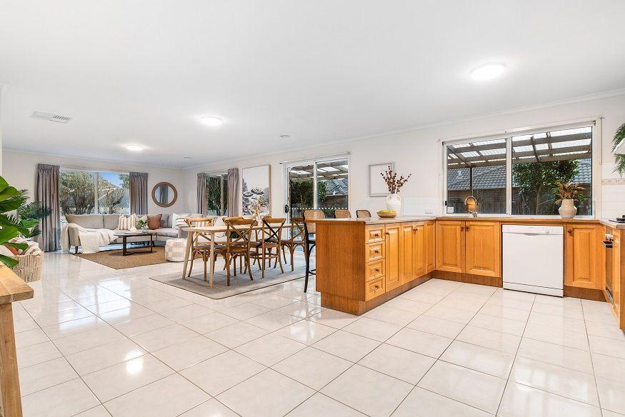 12 Playfield Grove, MORNINGTON, VIC 3931 - House for Rent - harcourts.net