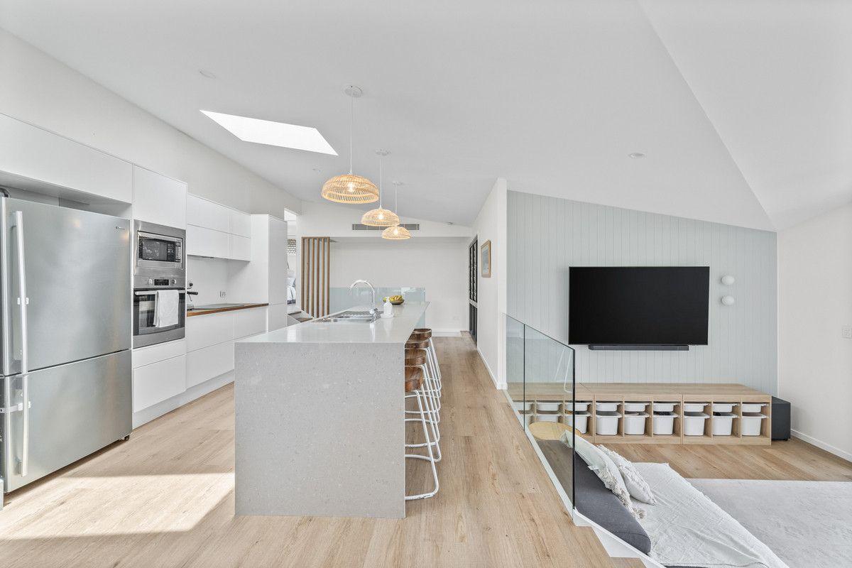 18 Bindoon Close, Elanora, QLD 4221 - House for Rent - harcourts.net