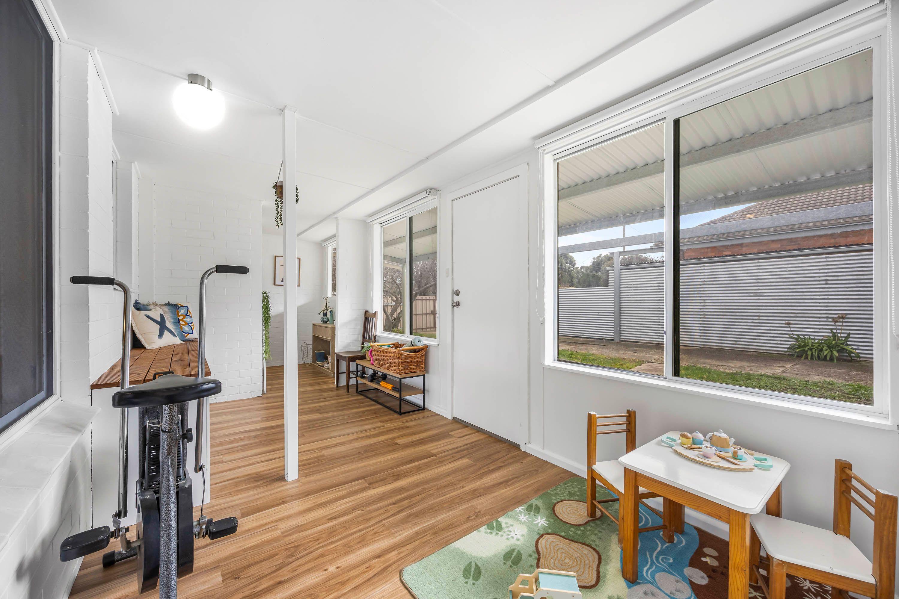 Recently Refurbished Charming 3-Bedroom Home