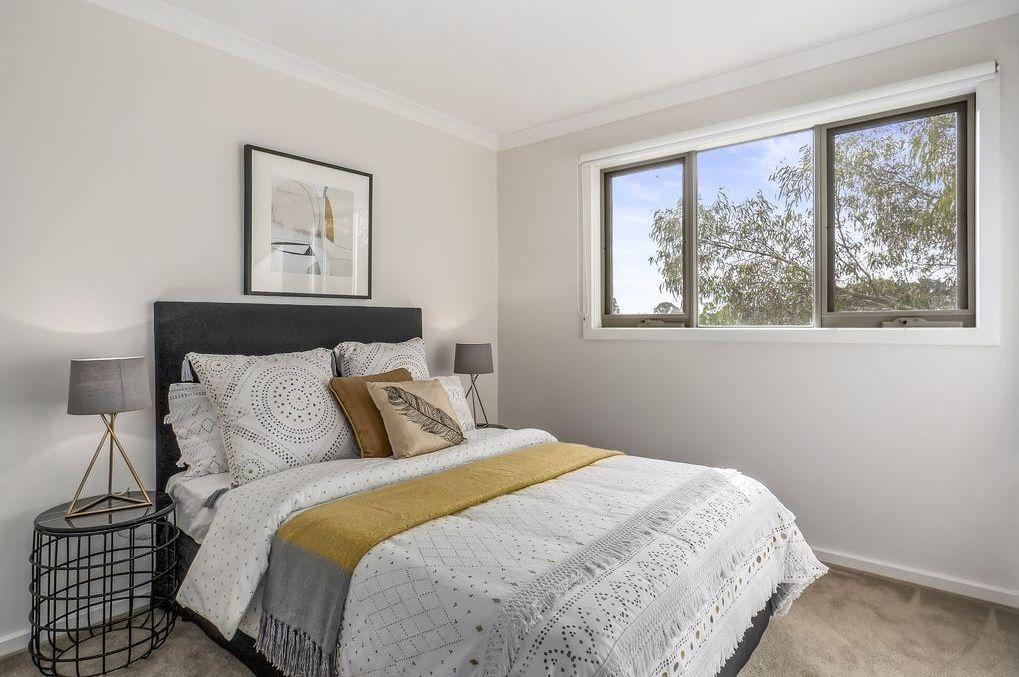 Lovely designer townhouse in the heart of Kilmore