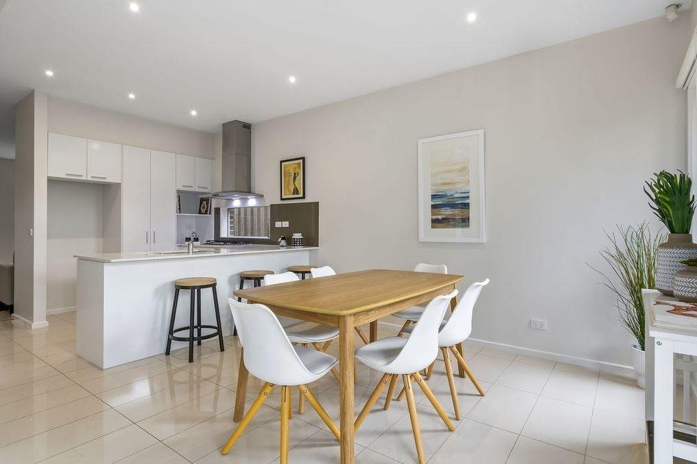 Lovely designer townhouse in the heart of Kilmore