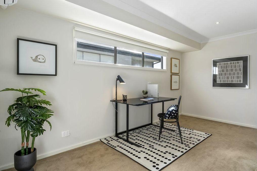 Lovely designer townhouse in the heart of Kilmore