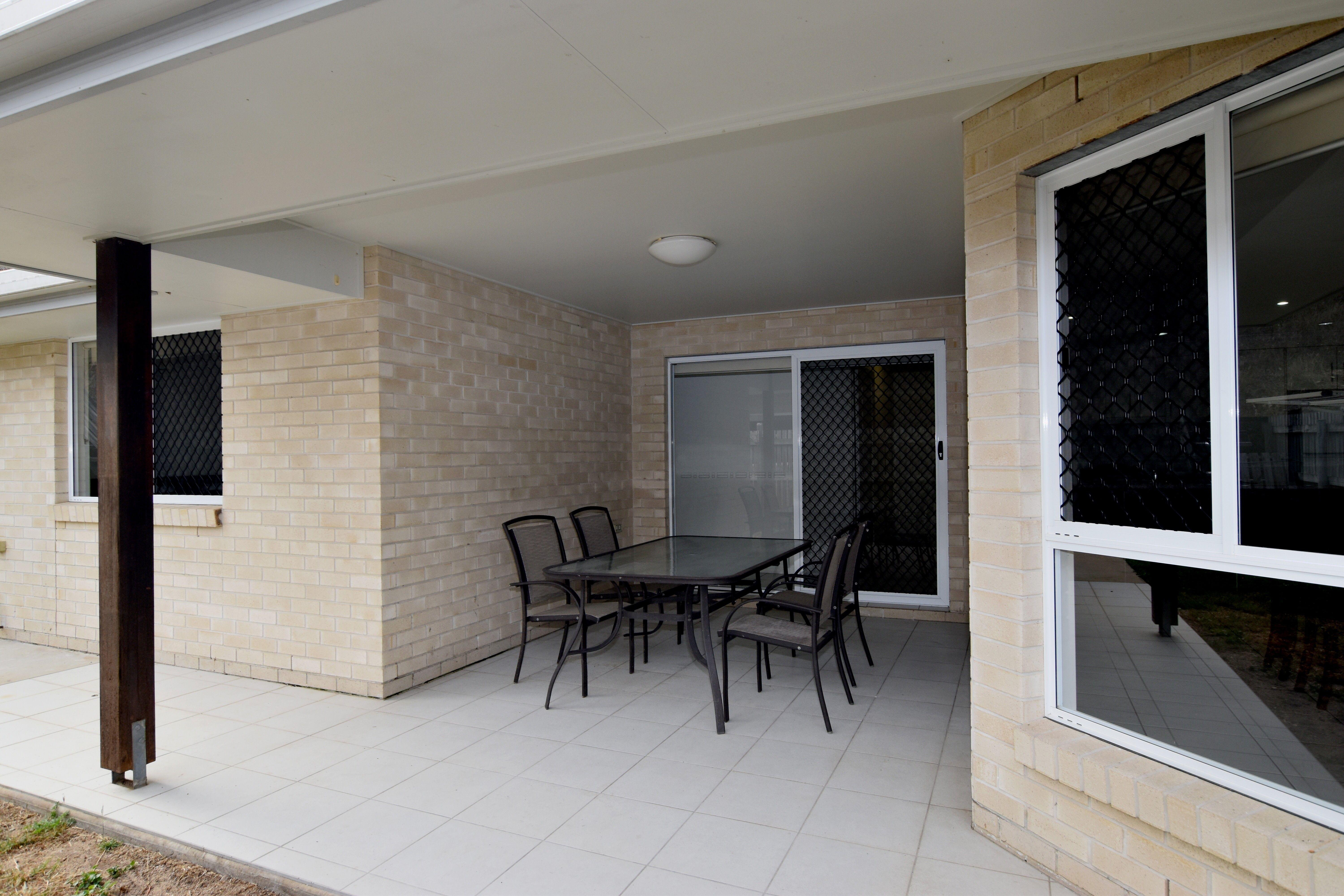 MODERN SEMI-FURNISHED DUPLEX