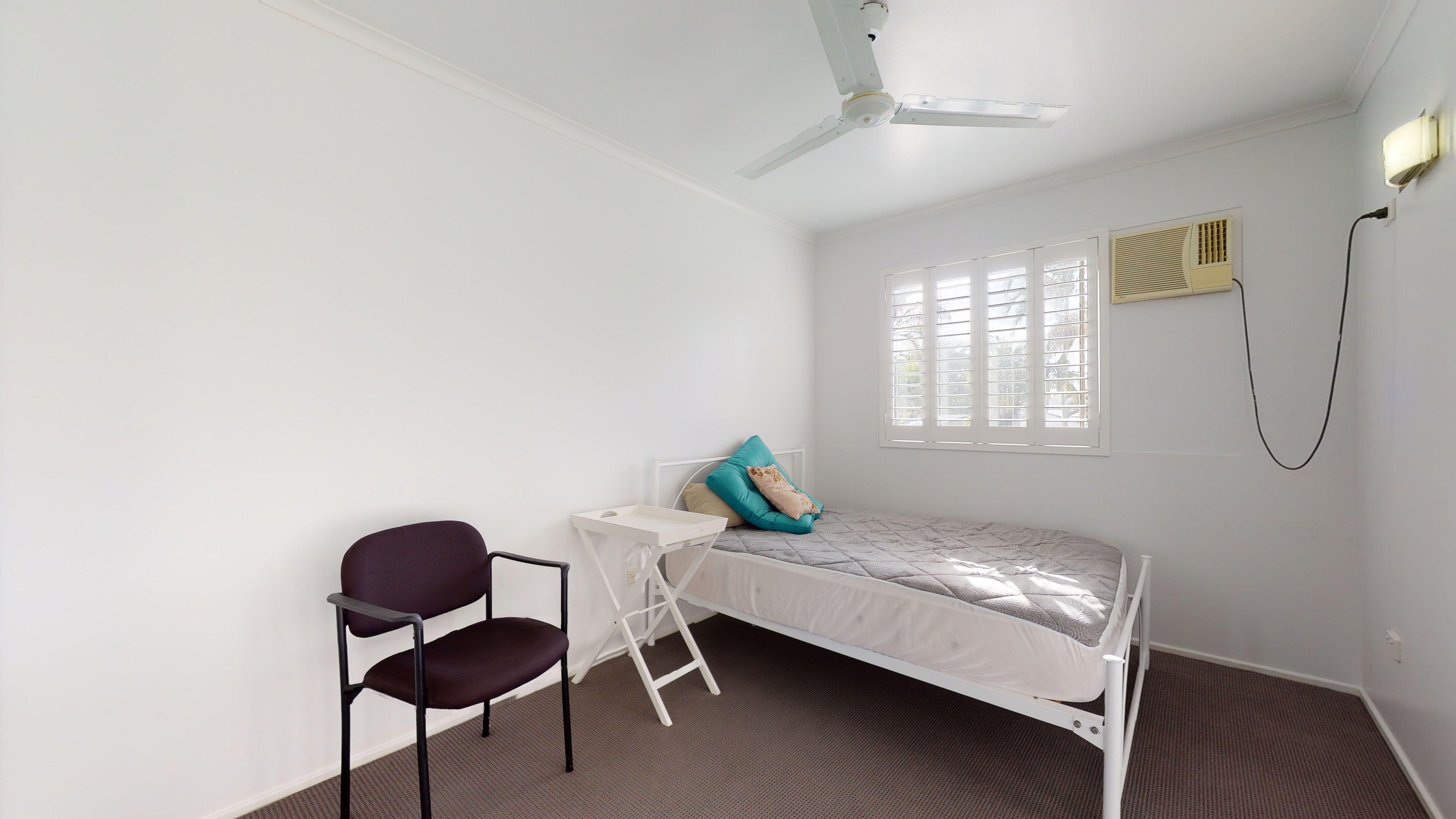 SHAREHOUSE ROOM AVAILABLE- $230 per week