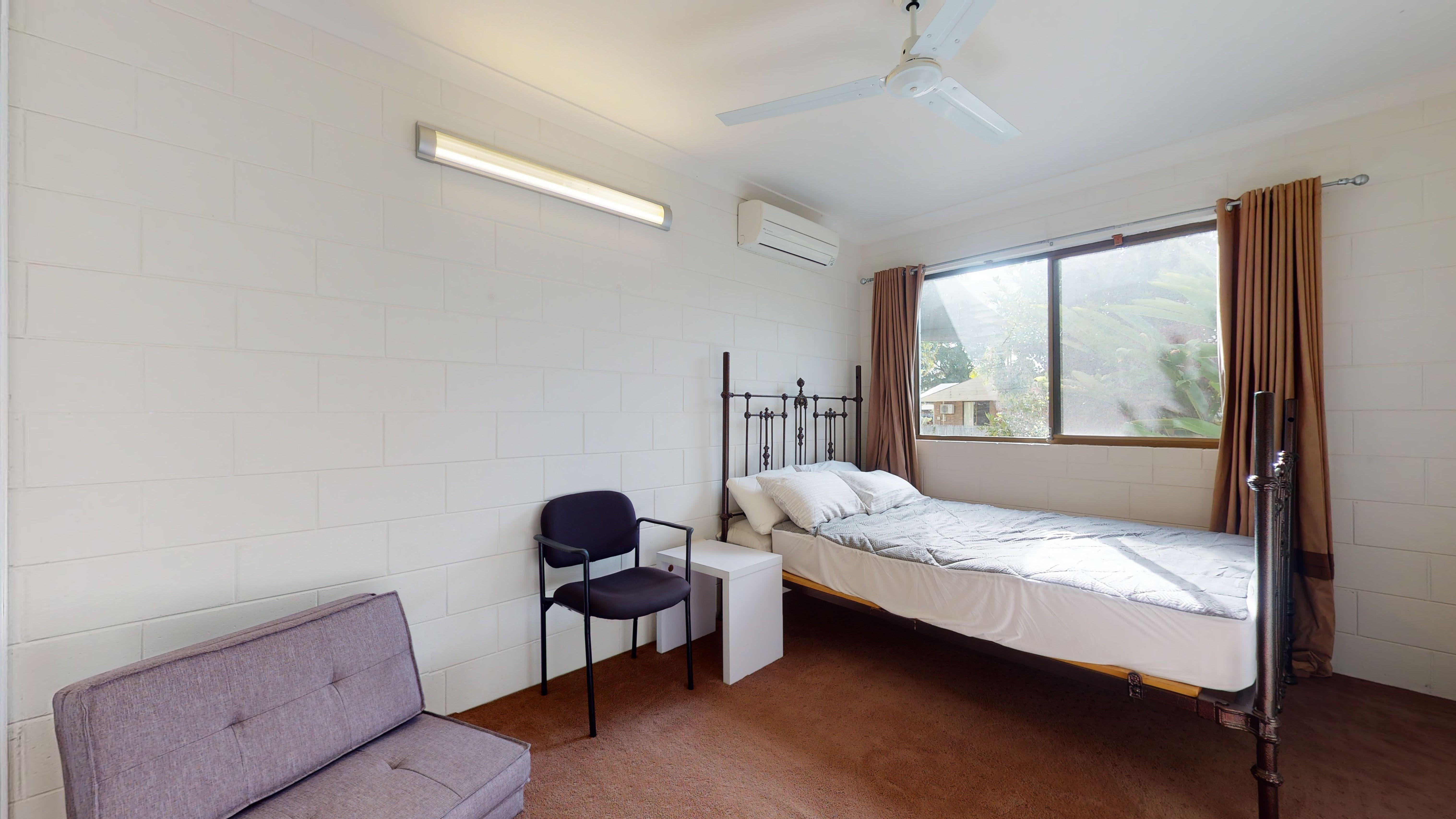 SHAREHOUSE ROOM AVAILABLE- $230 per week