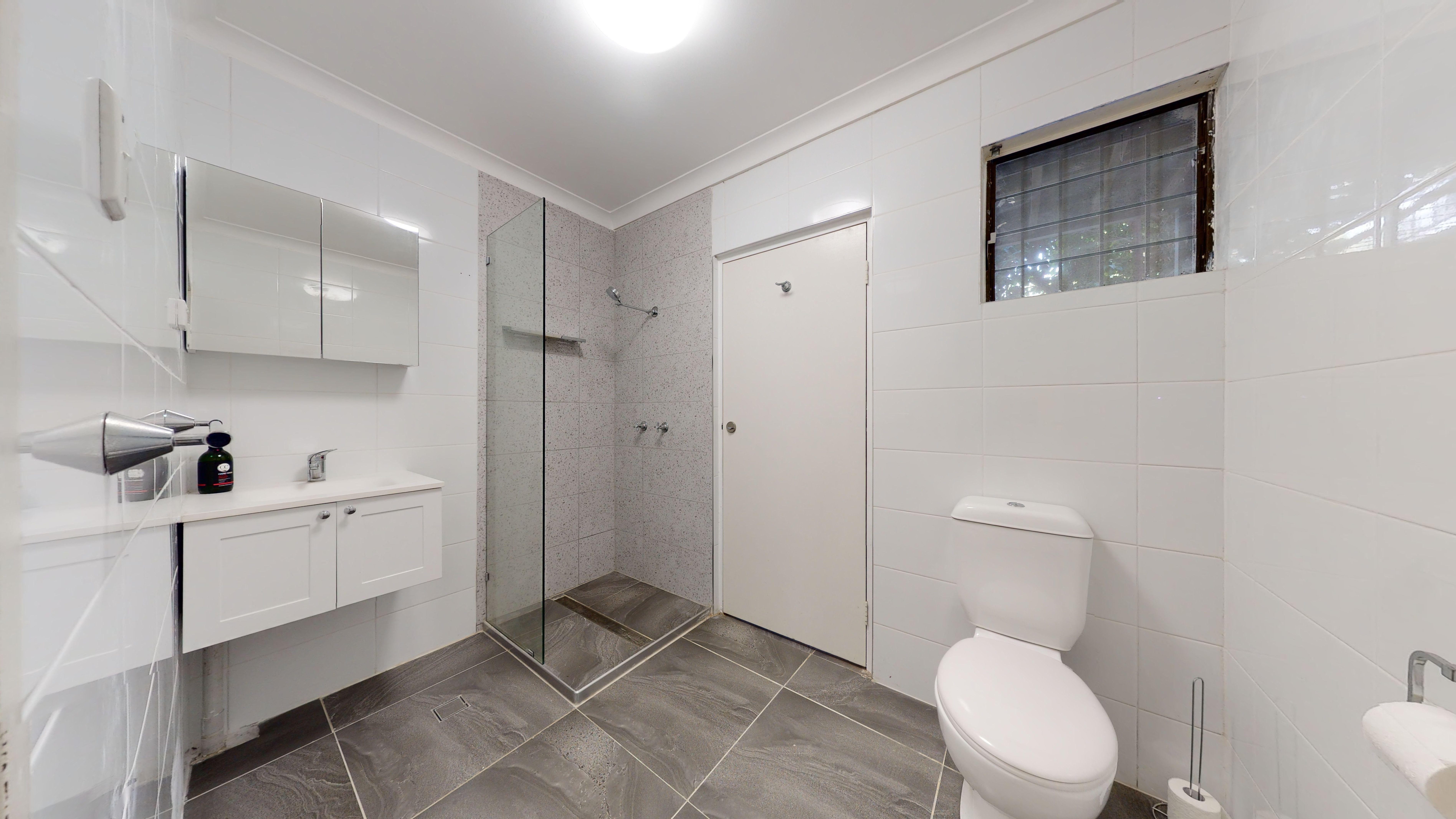 SHAREHOUSE ROOM AVAILABLE- $230 per week