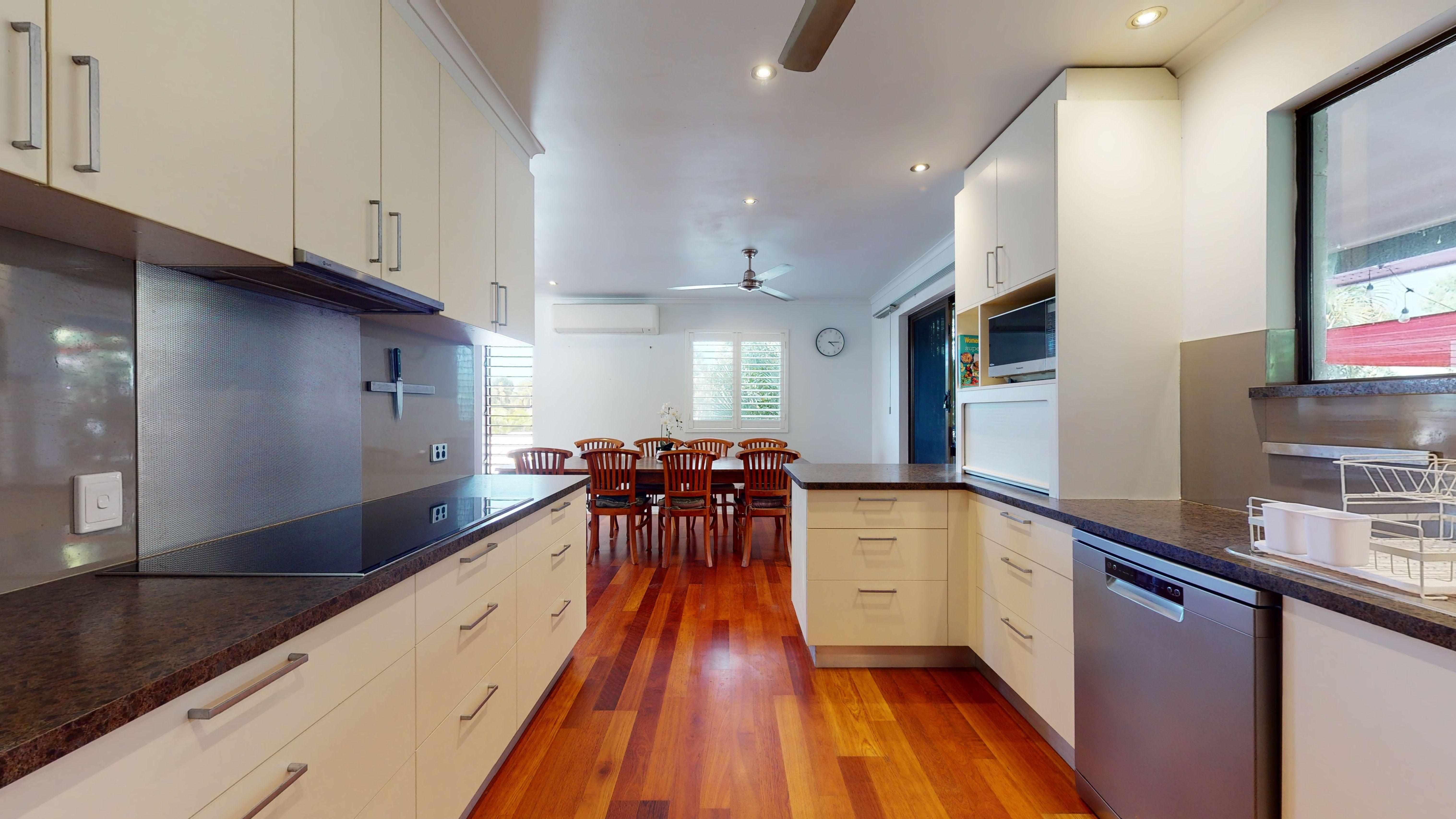 SHAREHOUSE ROOM AVAILABLE- $230 per week