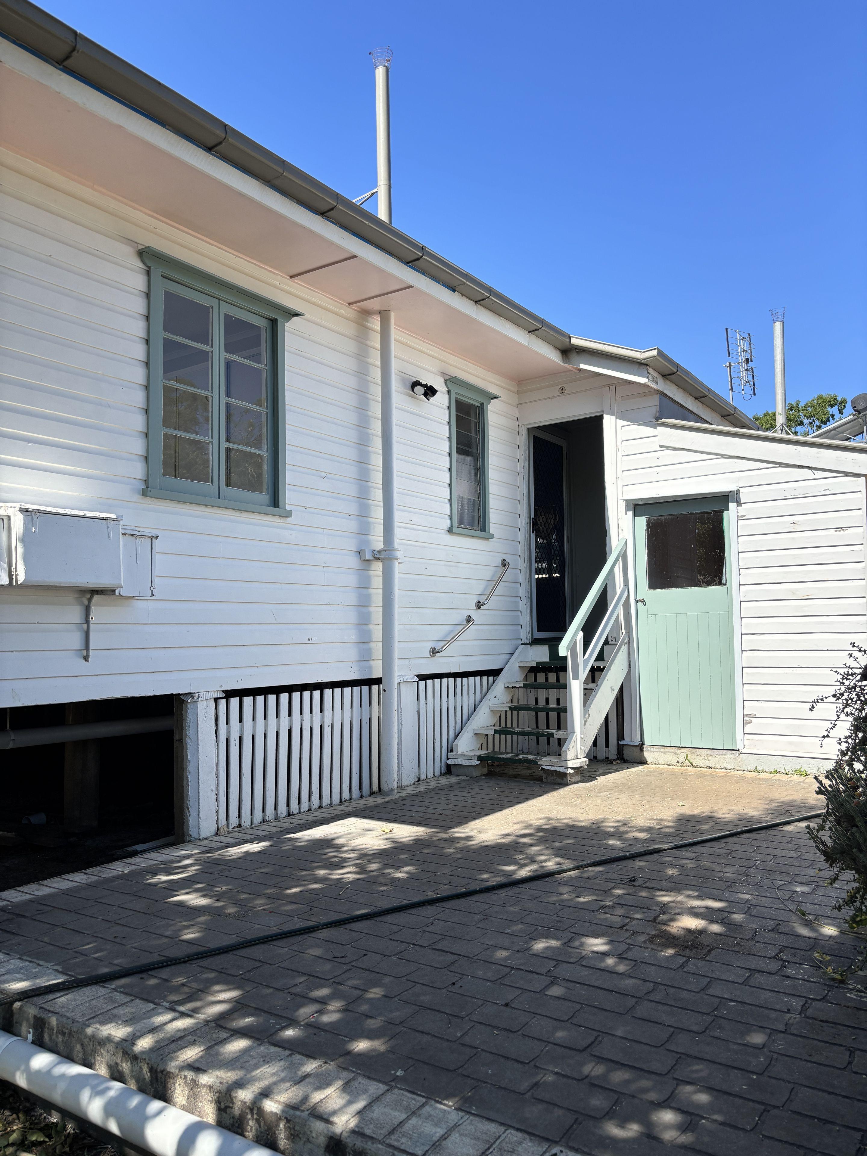 Beautiful 3 Bedroom Home in Great Location