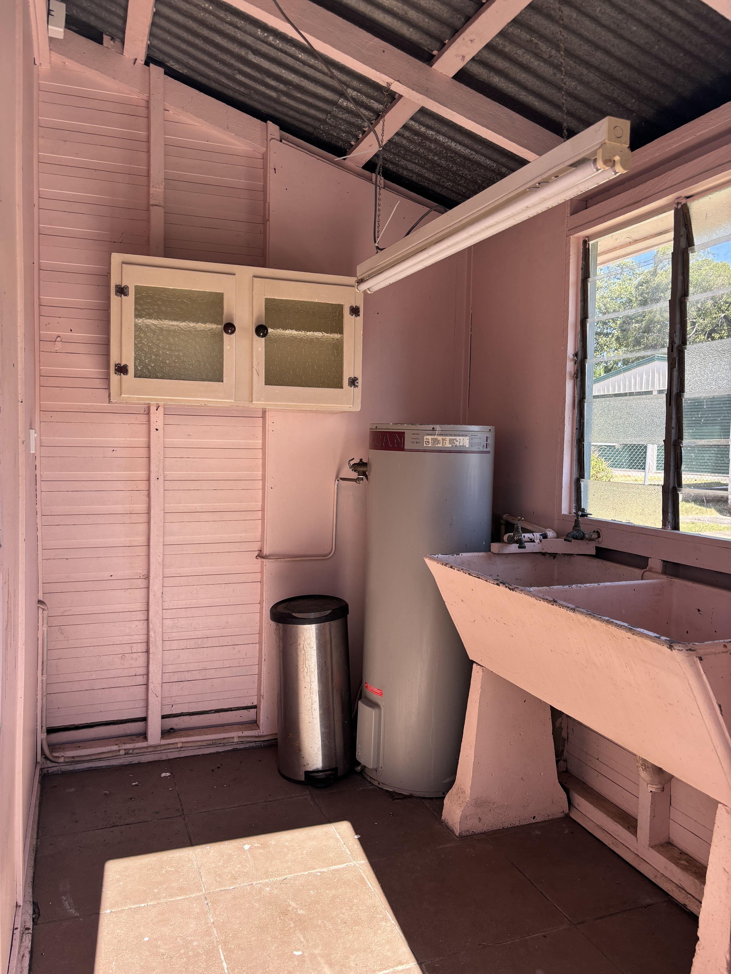 Beautiful 3 Bedroom Home in Great Location