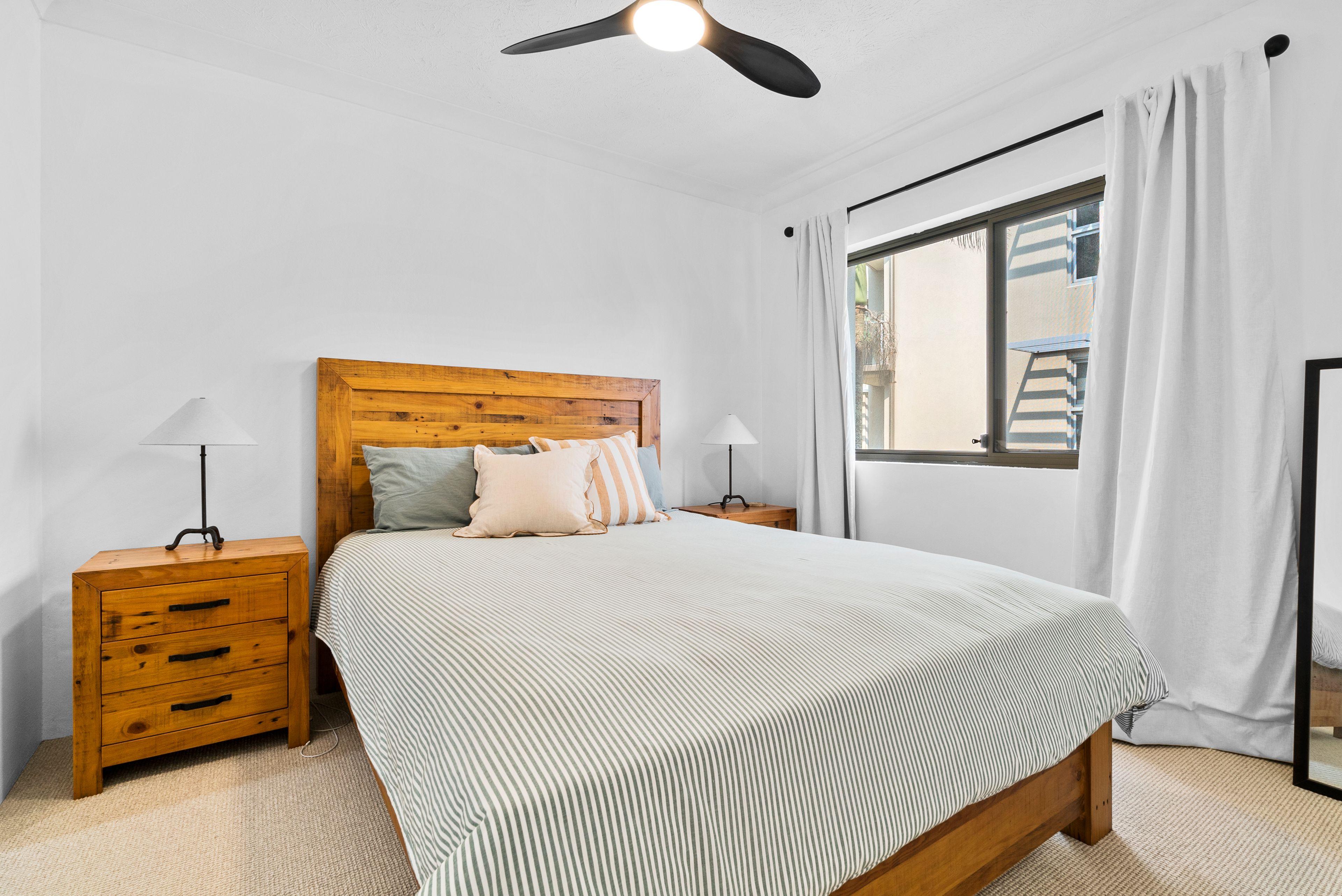 Beachside Unit With Ocean Views