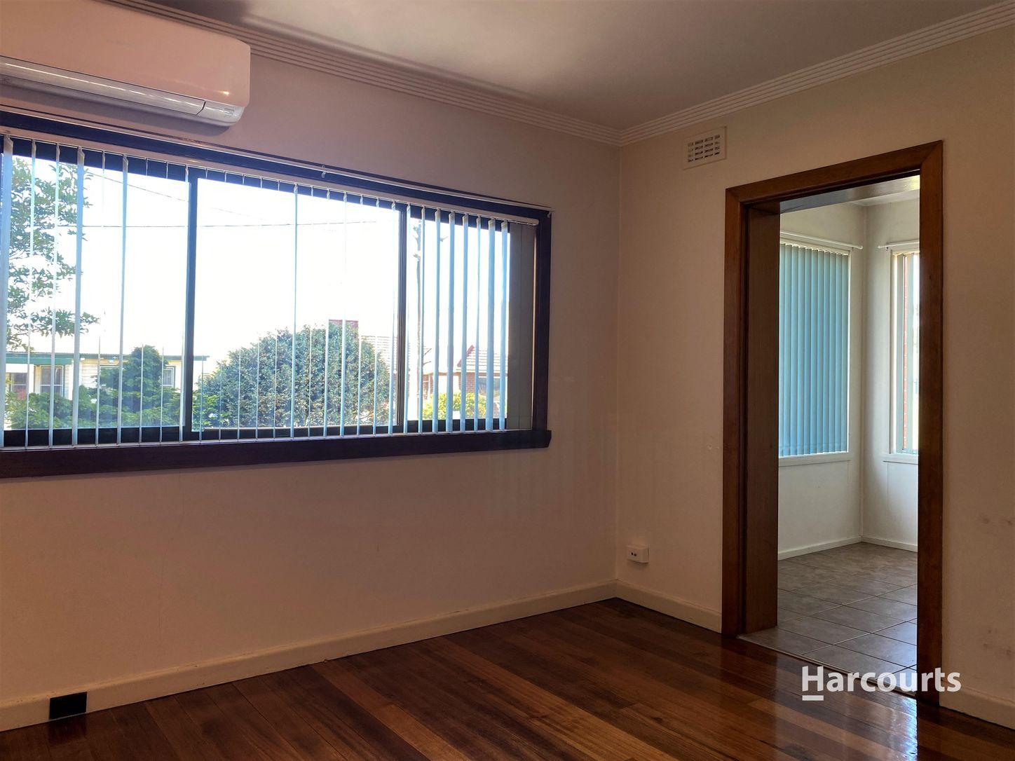 1/10 Crisp Street, COOEE, TAS 7320 - Unit for Rent - harcourts.net