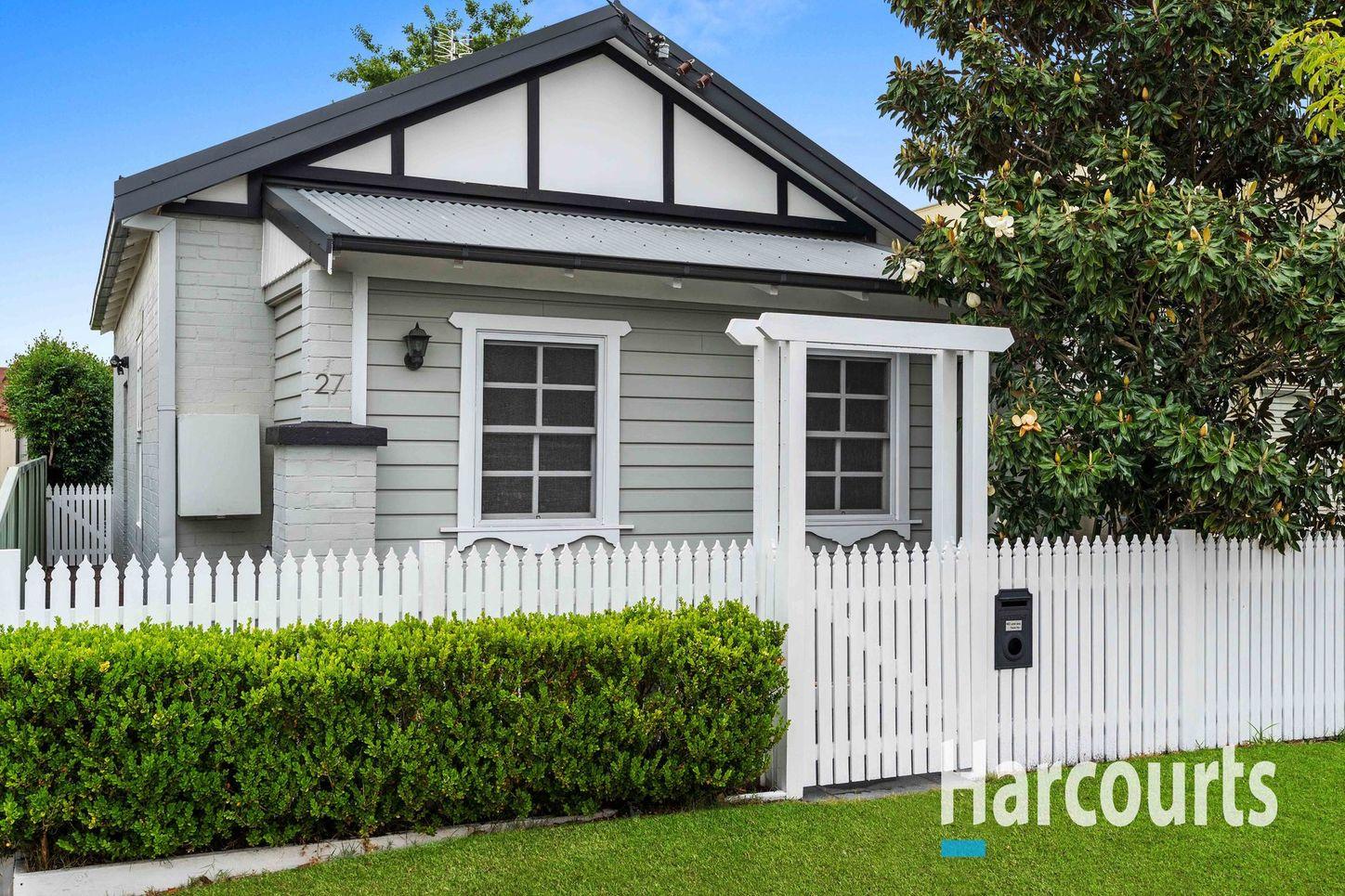 Prop-GPT: House: NSW Mayfield East, NSW 2304 27 Holt Street, Mayfield East, NSW 2304 - House for Rent - harcourts.net