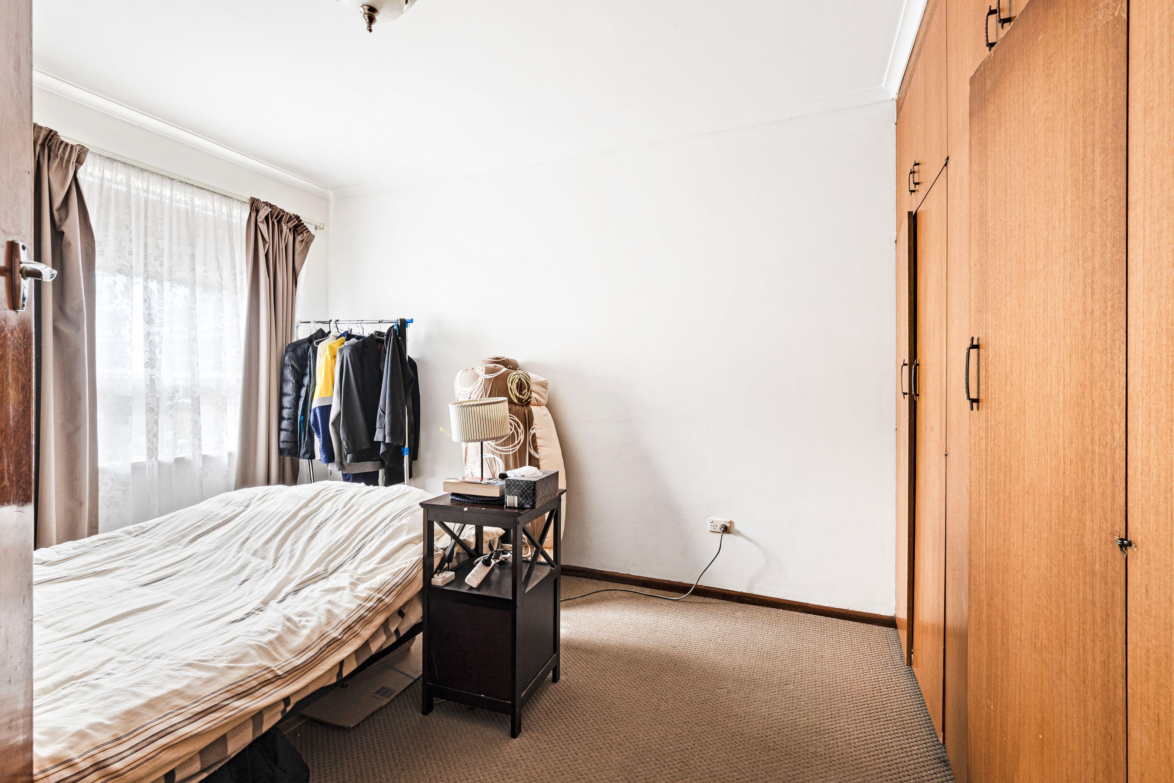 Small cosy unit available for rent