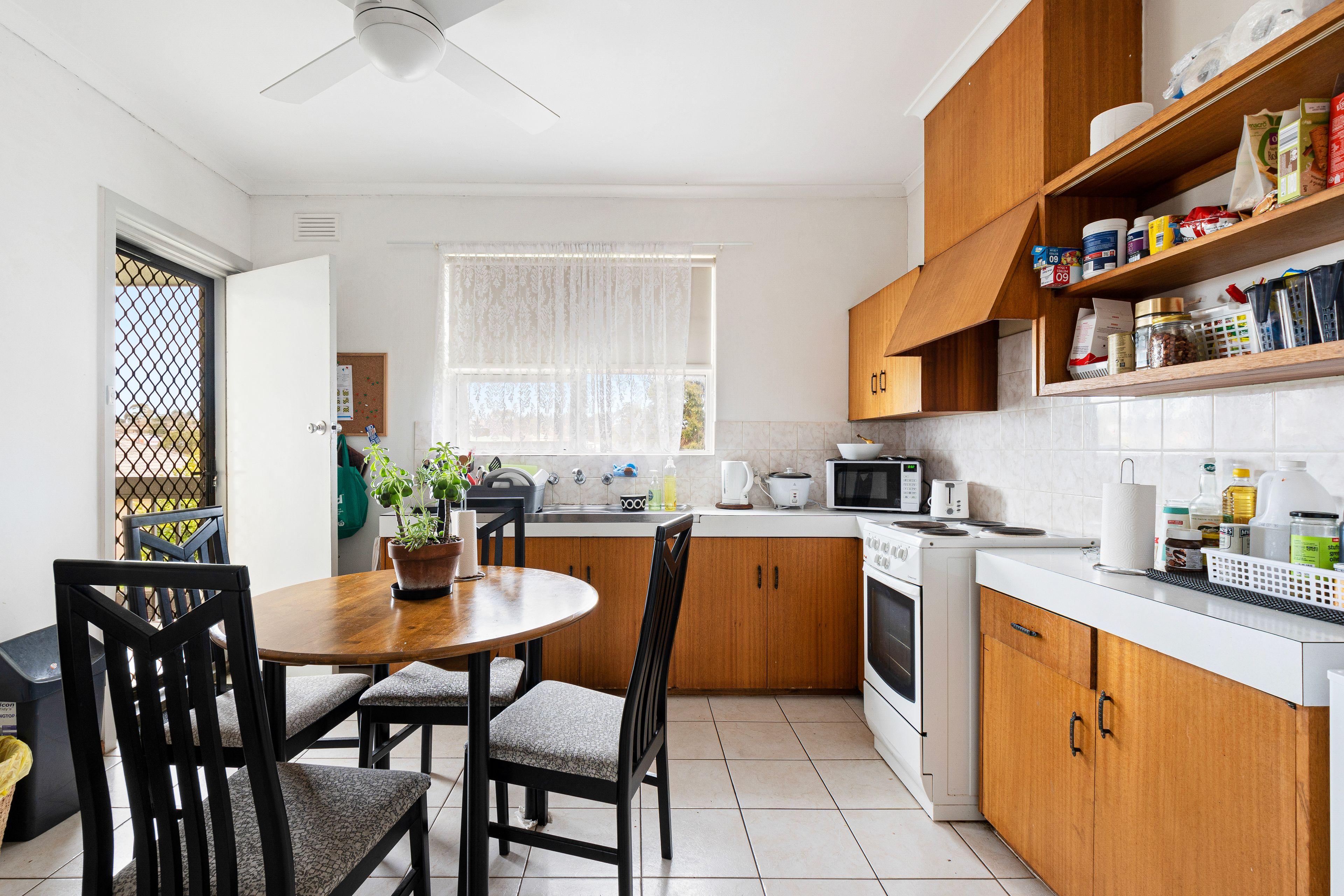 Small cosy unit available for rent