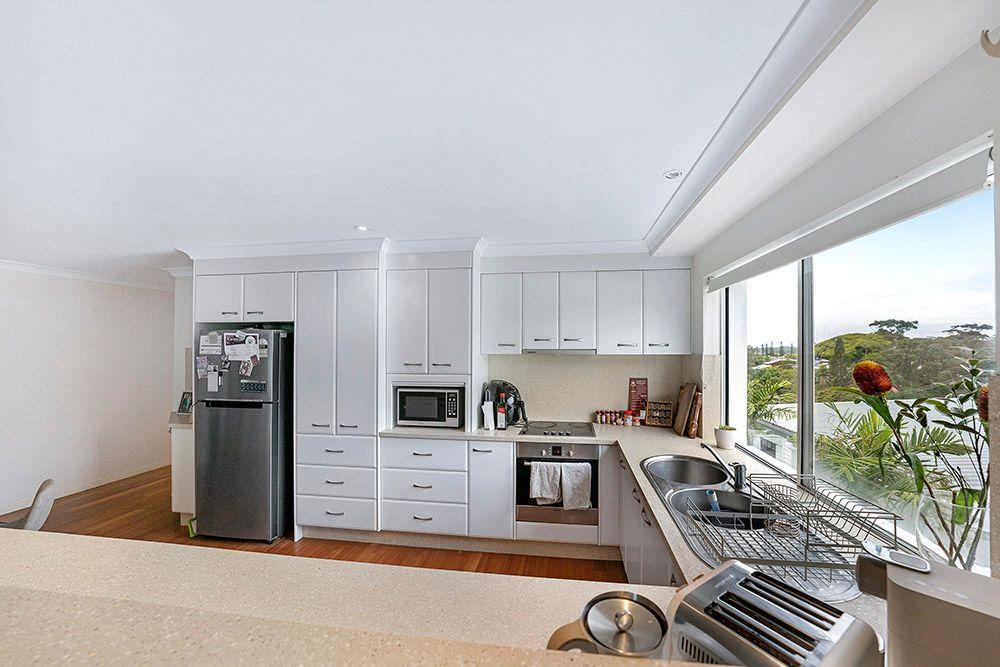 Modern Coastal Living - Spacious 2-Bedroom Apartment with Ocean Views