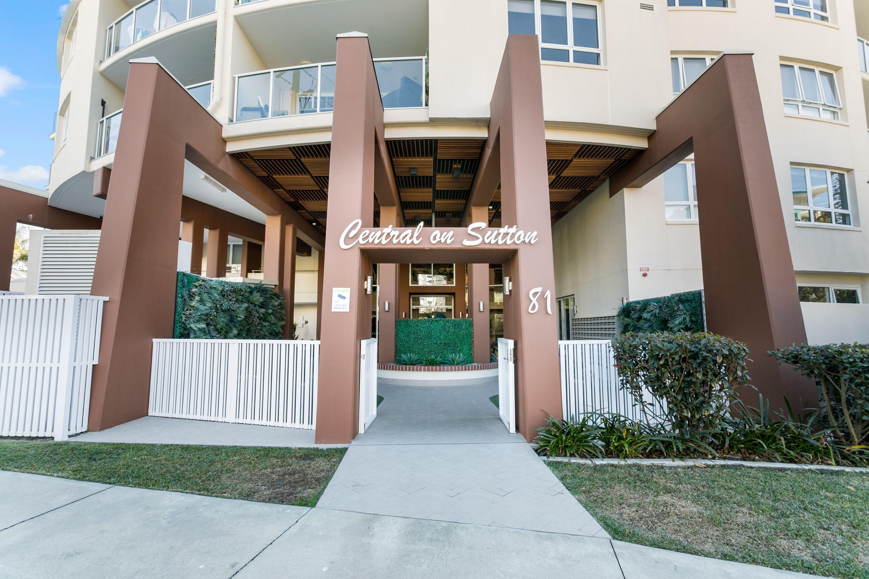 Stunning Prime Apartment - Central on Sutton