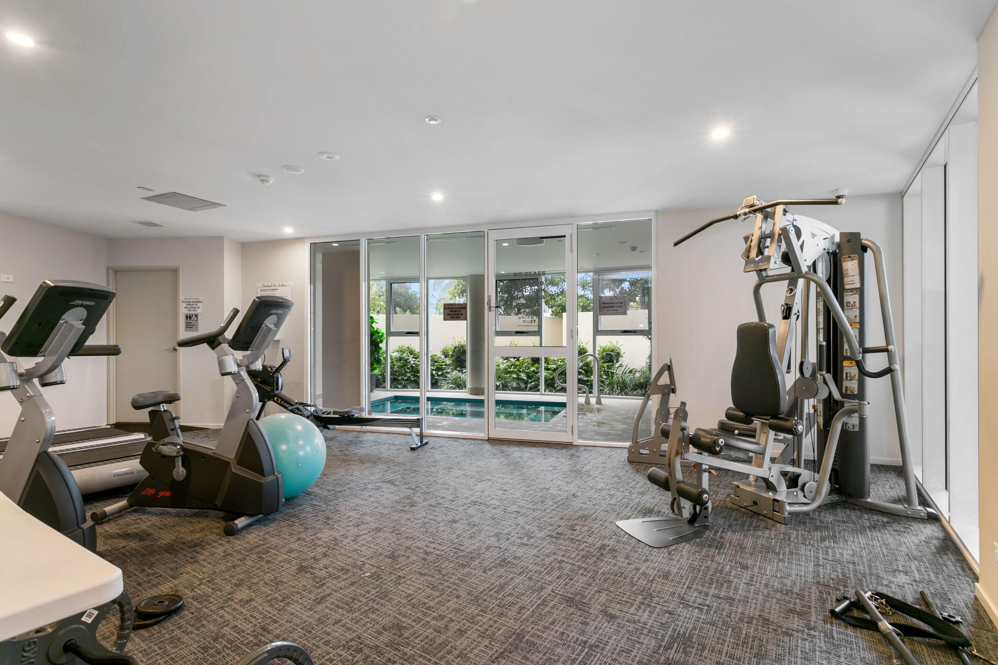 Stunning Prime Apartment - Central on Sutton