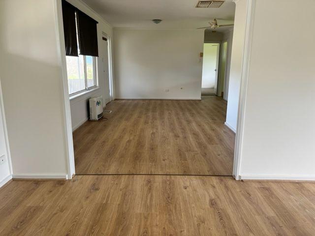 Spacious 3-Bedroom Family Home with Equine Facilities!