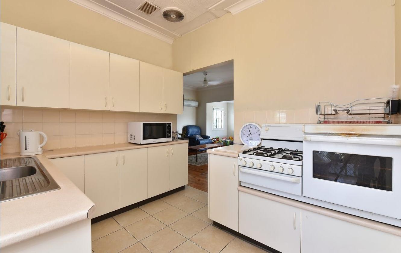 DELIGHTFUL & INVITING