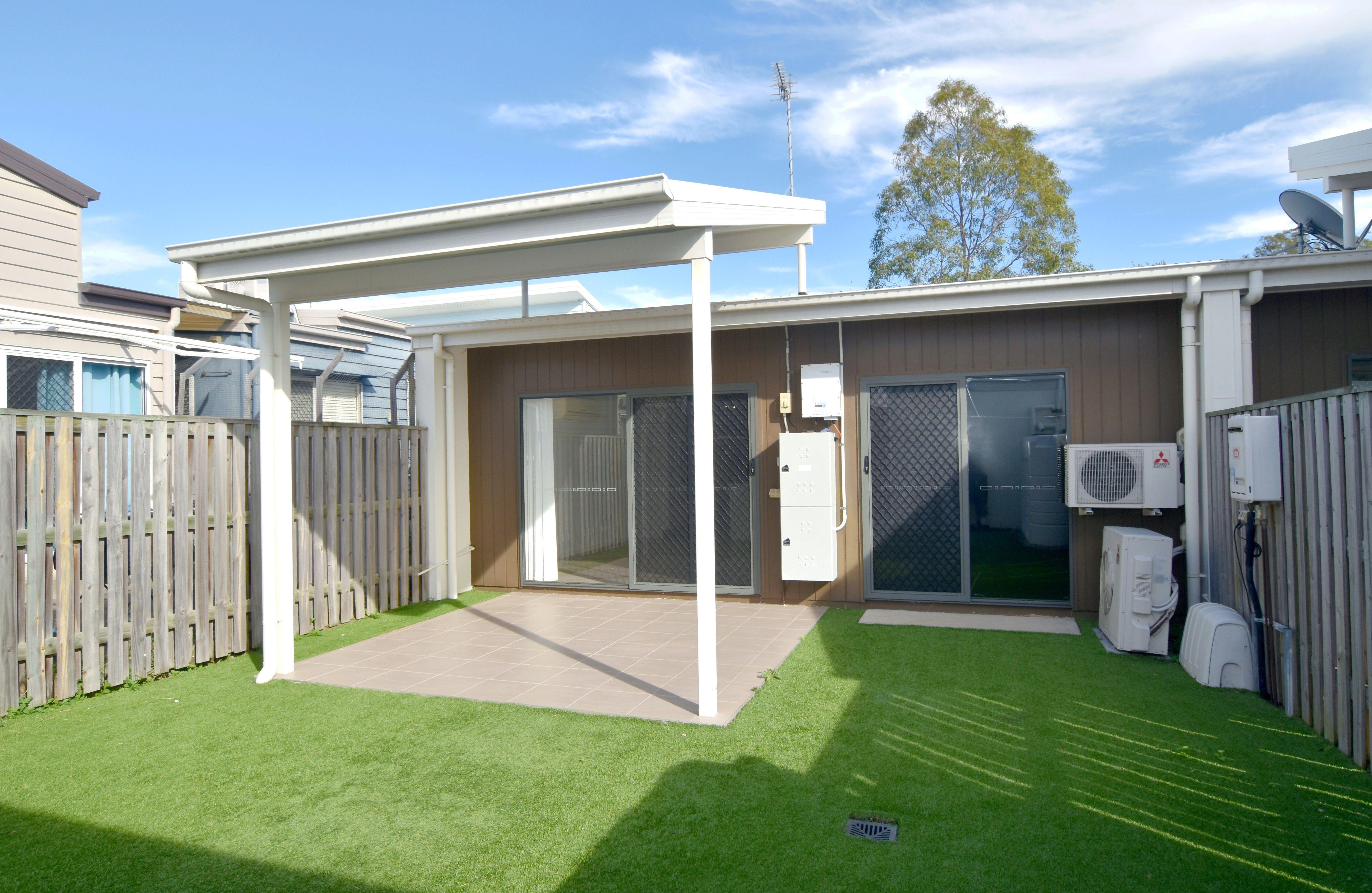 Prop-GPT: Townhouse: QLD Clinton, QLD 4680 STYLISH TWO-BEDROOM RESIDENCE IN POPULAR ESTATE!