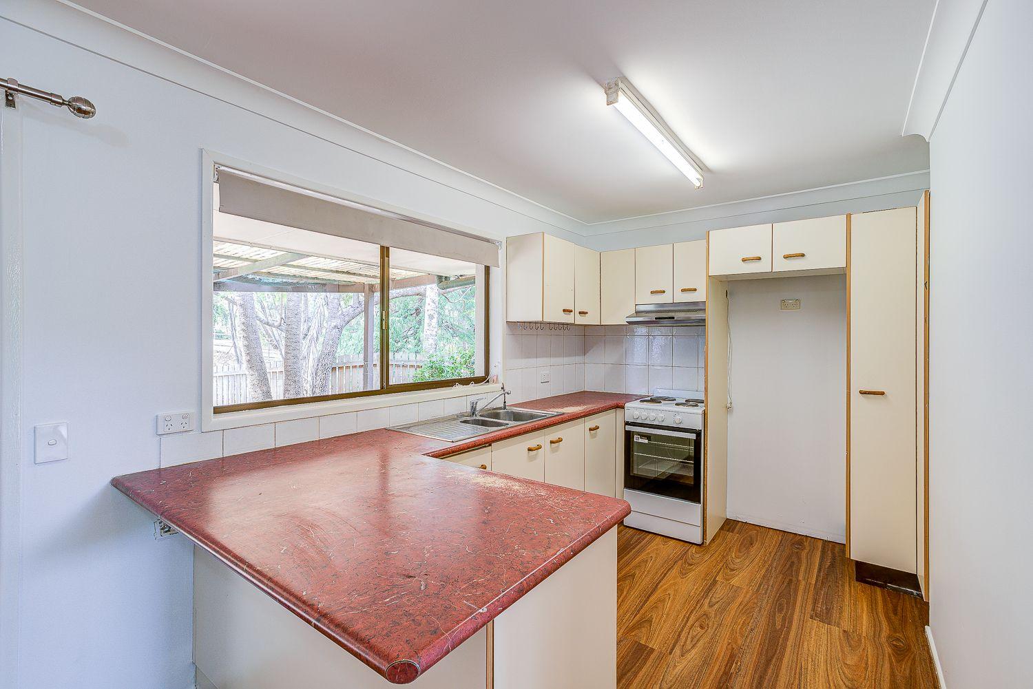 Charming Family Home in Kallangur with Large block!