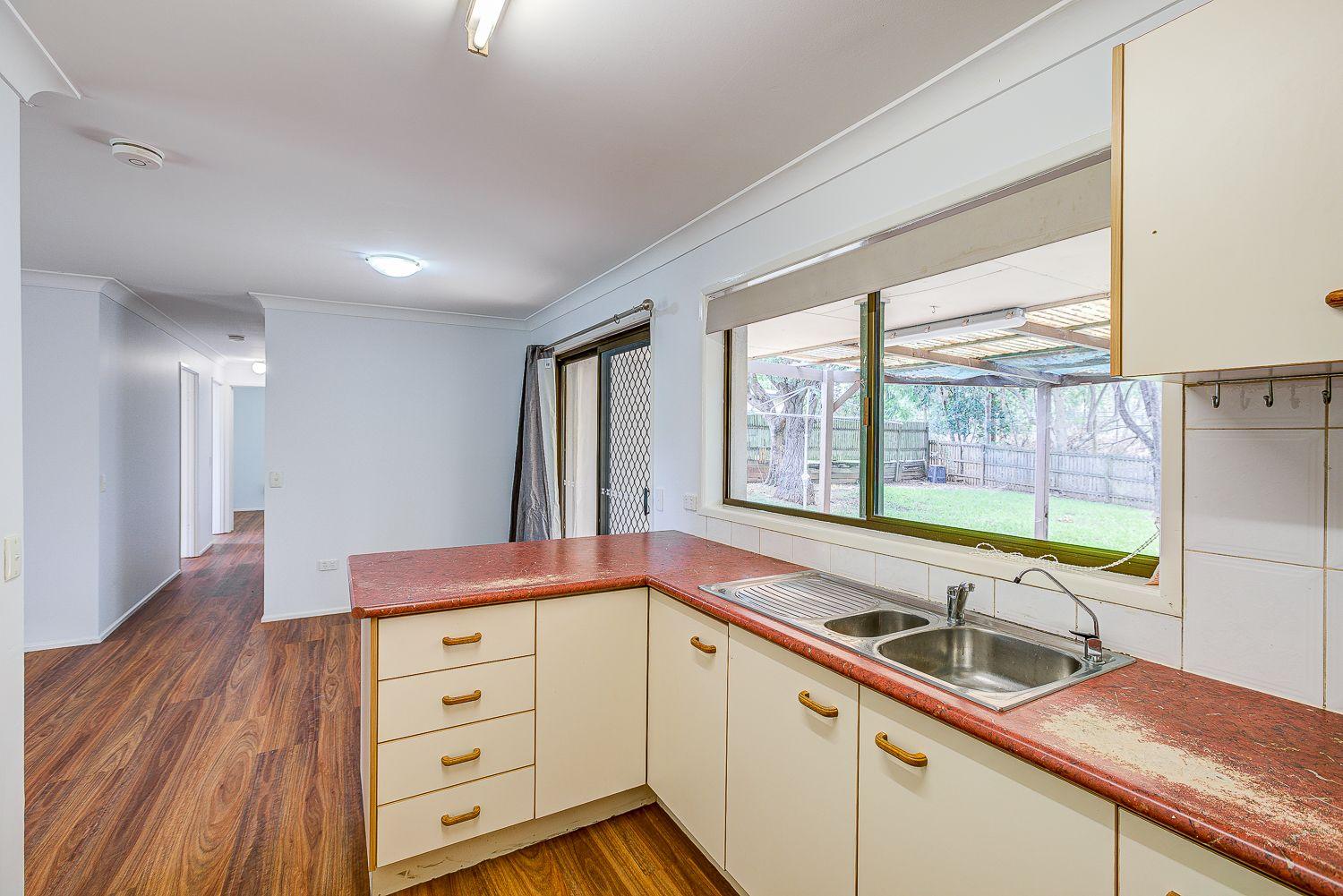 Charming Family Home in Kallangur with Large block!