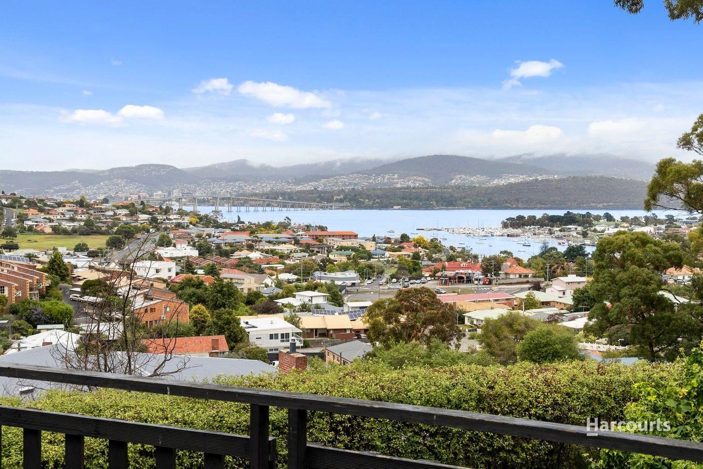 99 Karoola Road, LINDISFARNE, TAS 7015 - House for Rent - harcourts.net