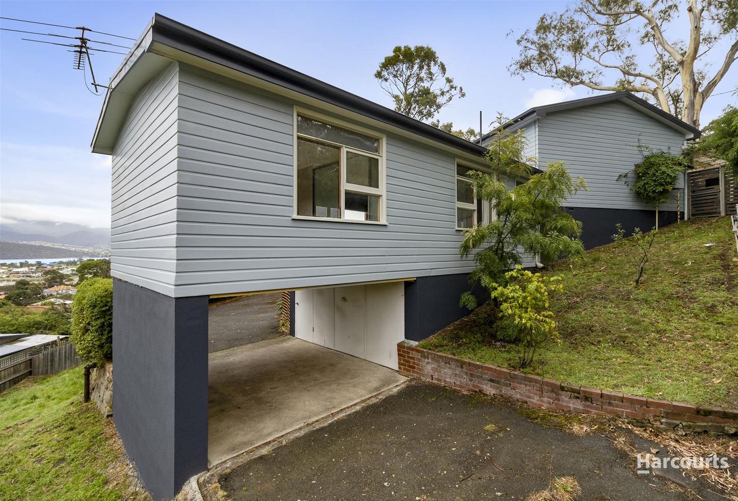 99 Karoola Road, LINDISFARNE, TAS 7015 - House for Rent - harcourts.net