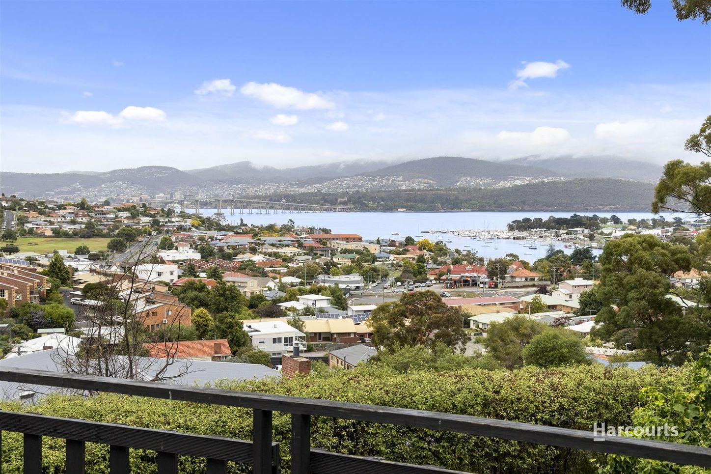 99 Karoola Road, LINDISFARNE, TAS 7015 - House for Rent - harcourts.net