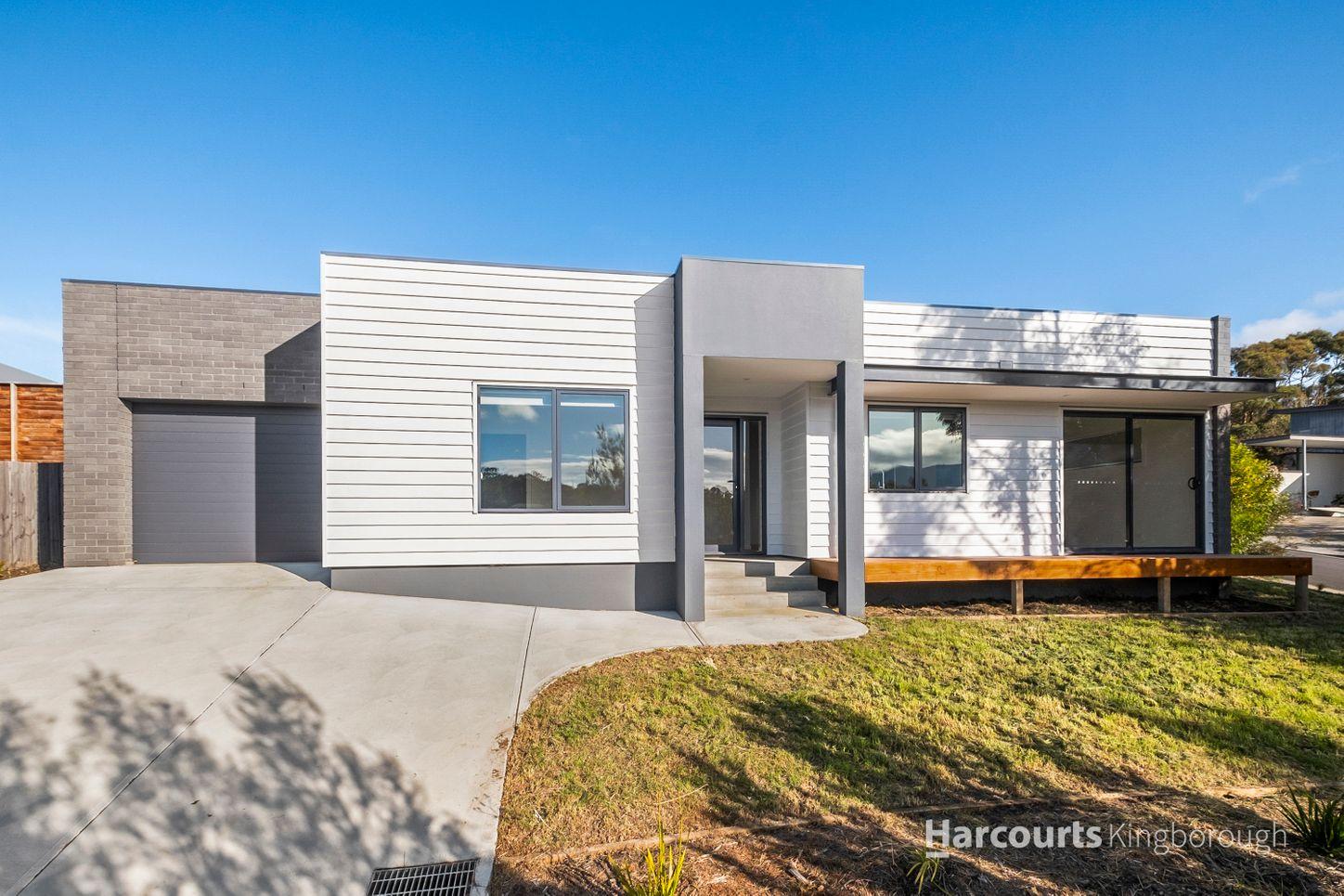 13 Lomandra Drive, BLACKMANS BAY, TAS 7052 - House for Rent - harcourts.net: TAS Blackmans Bay, TAS 7052 House | Prop-GPT the AI-Powered Property Portal