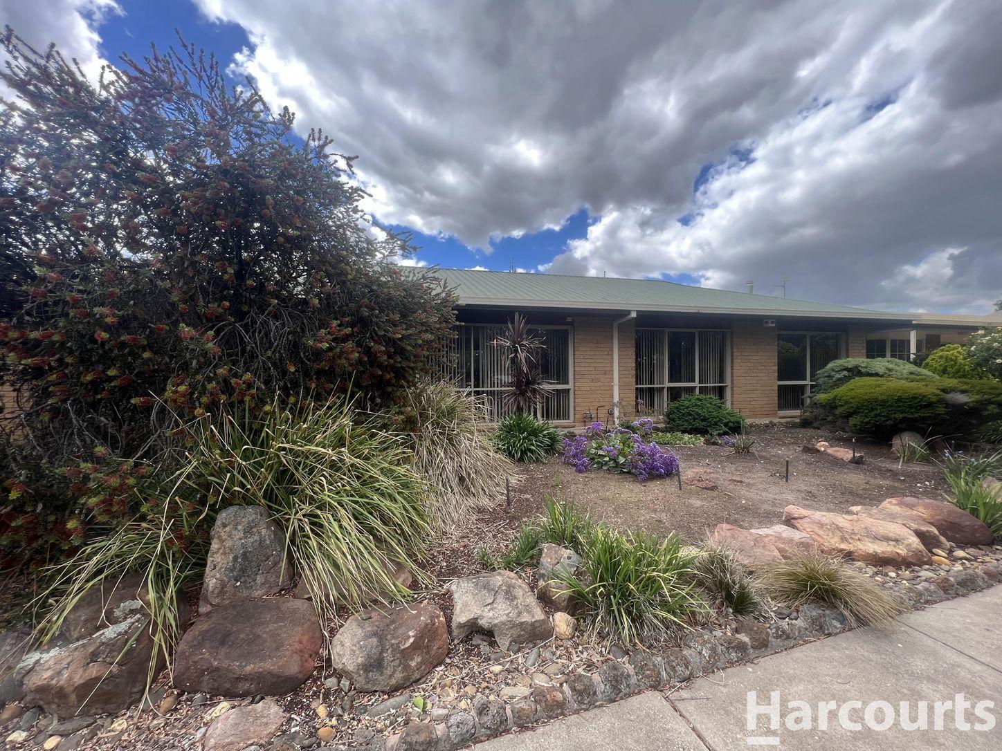 10 Barnes Boulevard, HORSHAM, VIC 3400 - House for Rent - harcourts.net