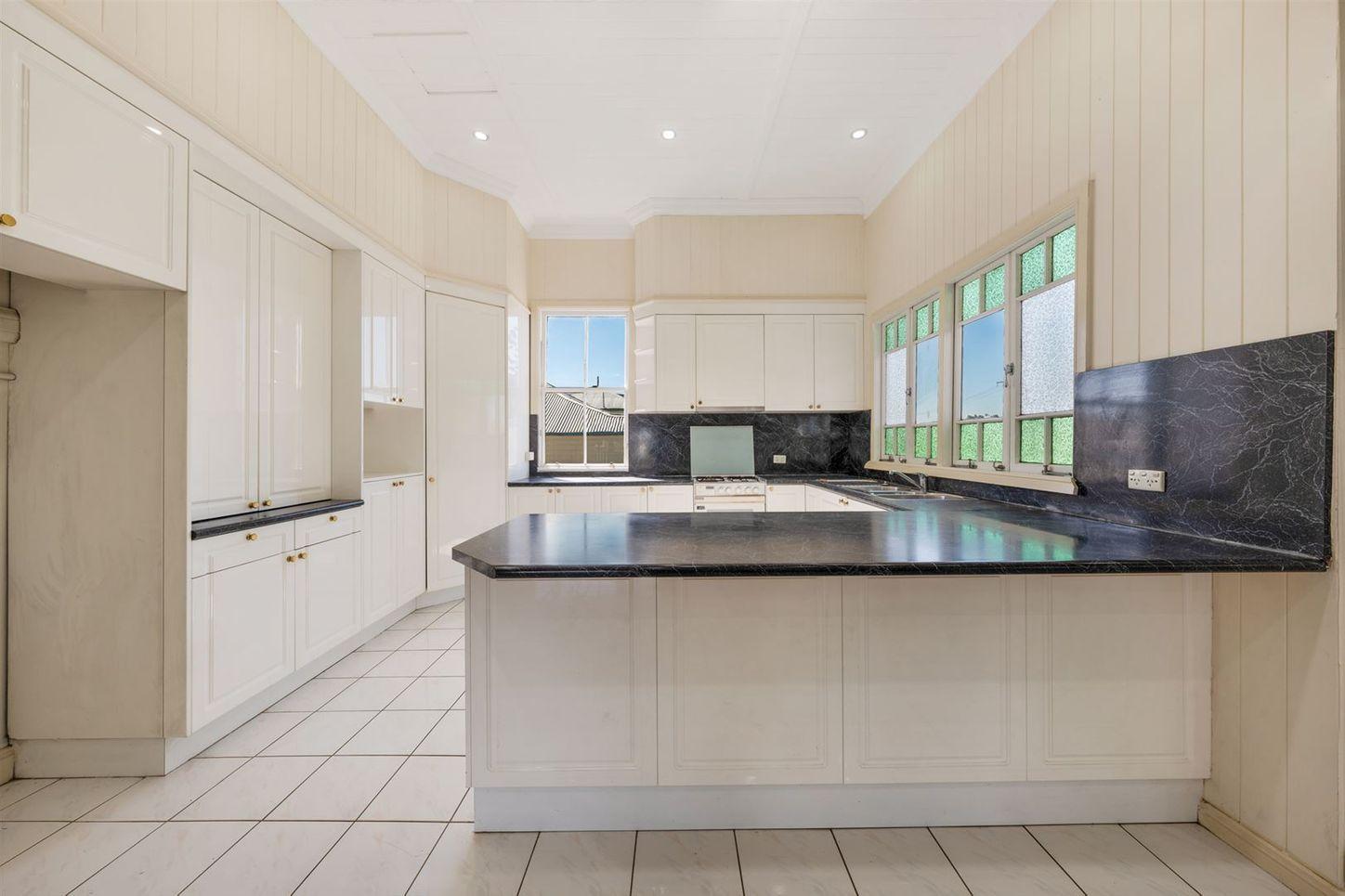 1185A Stanley Street East, COORPAROO, QLD 4151 - Unit for Rent - harcourts.net