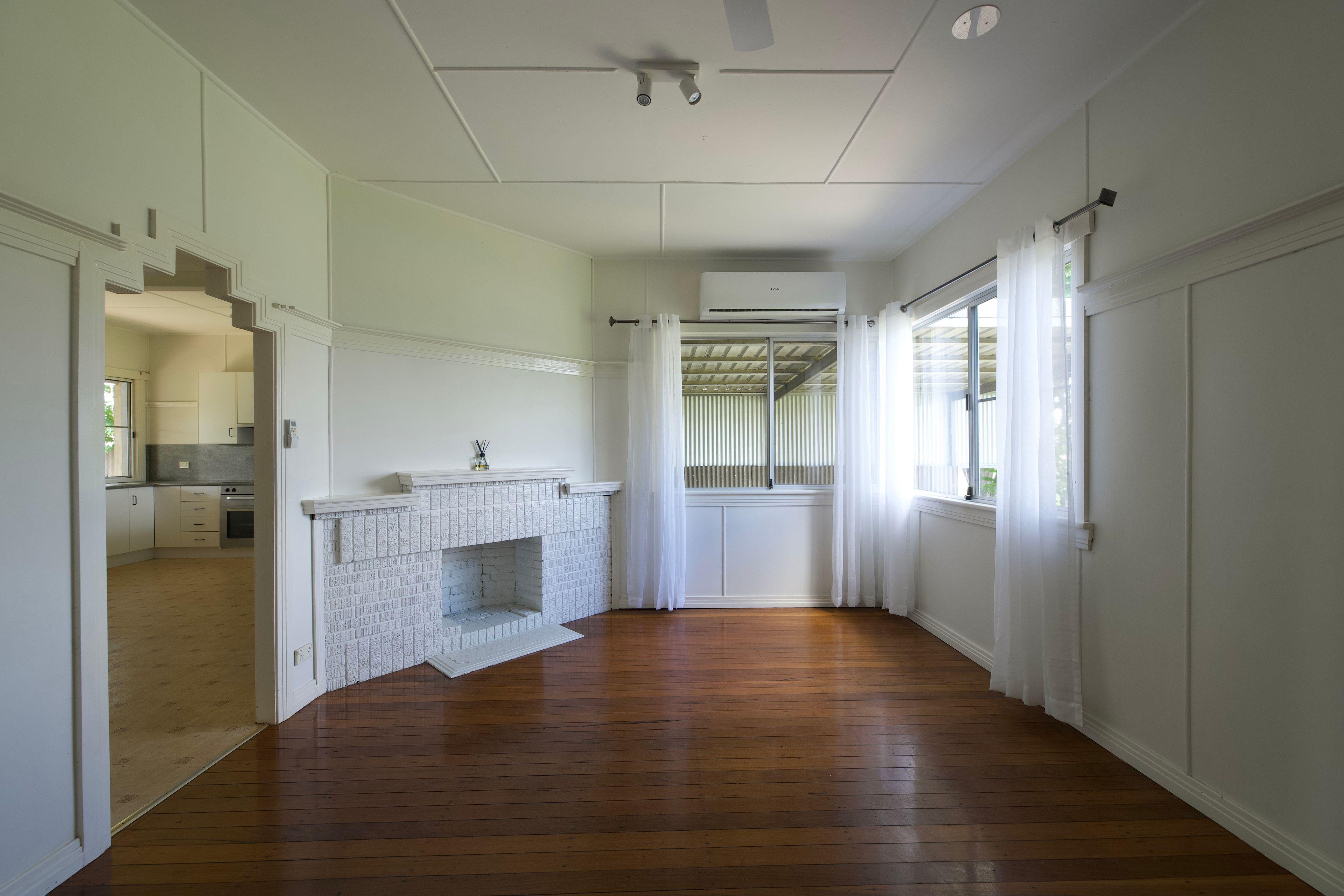 Perfectly positioned 3 bedroom home - Walk to Schools & Hospital