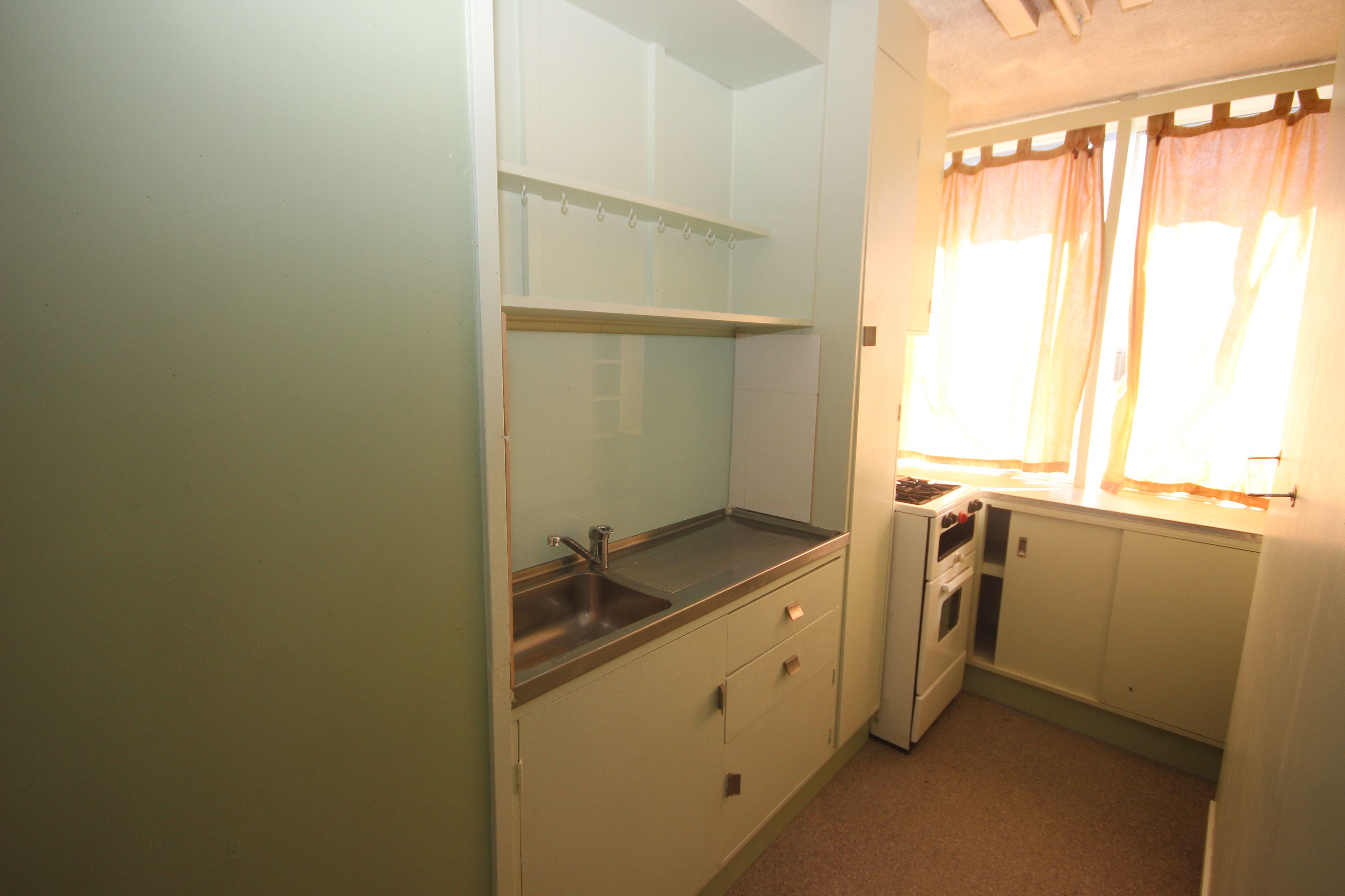 Coastal Convenience - Bright Studio Near Beach & CBD