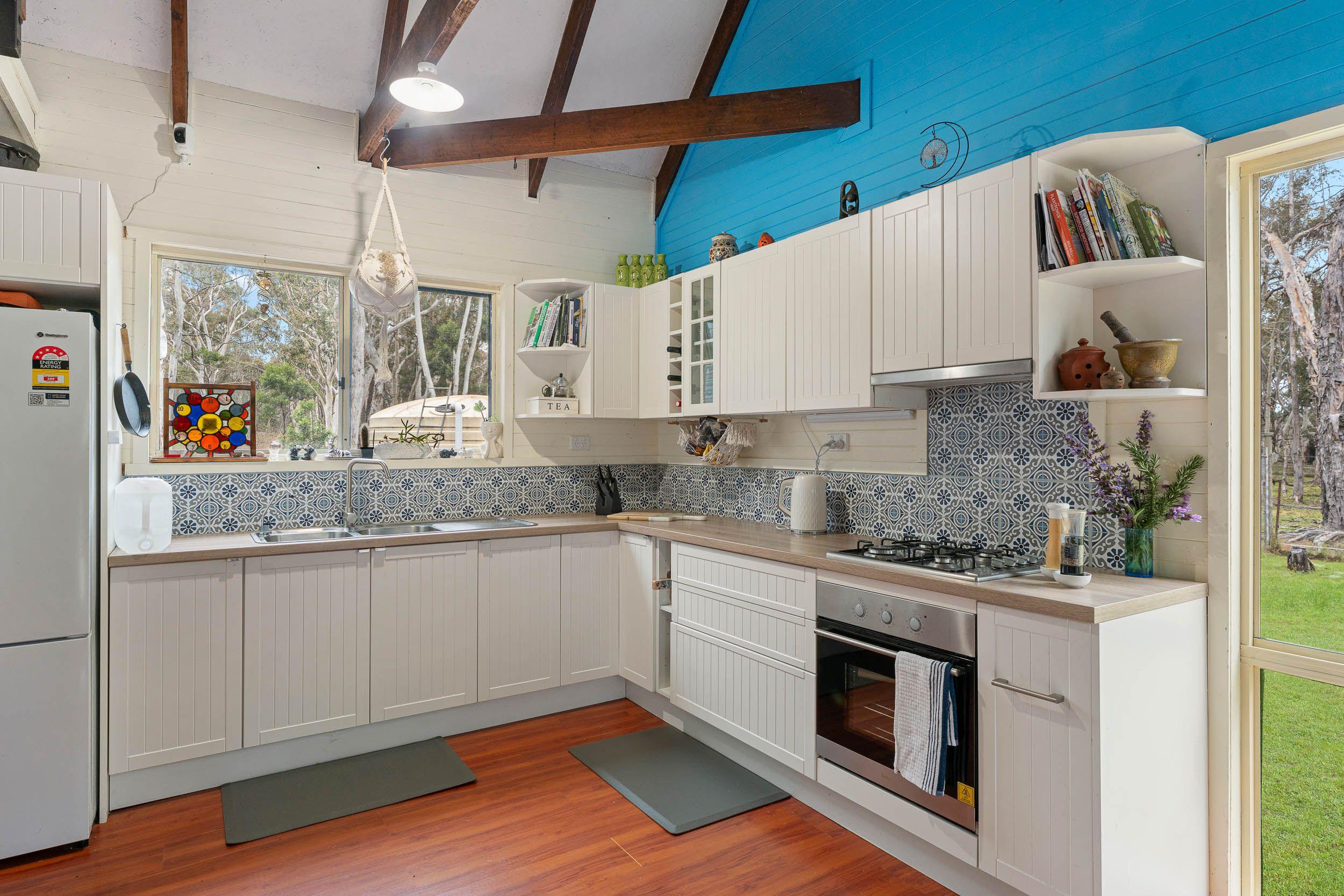 Tranquil Lifestyle Retreat on 25 Acres