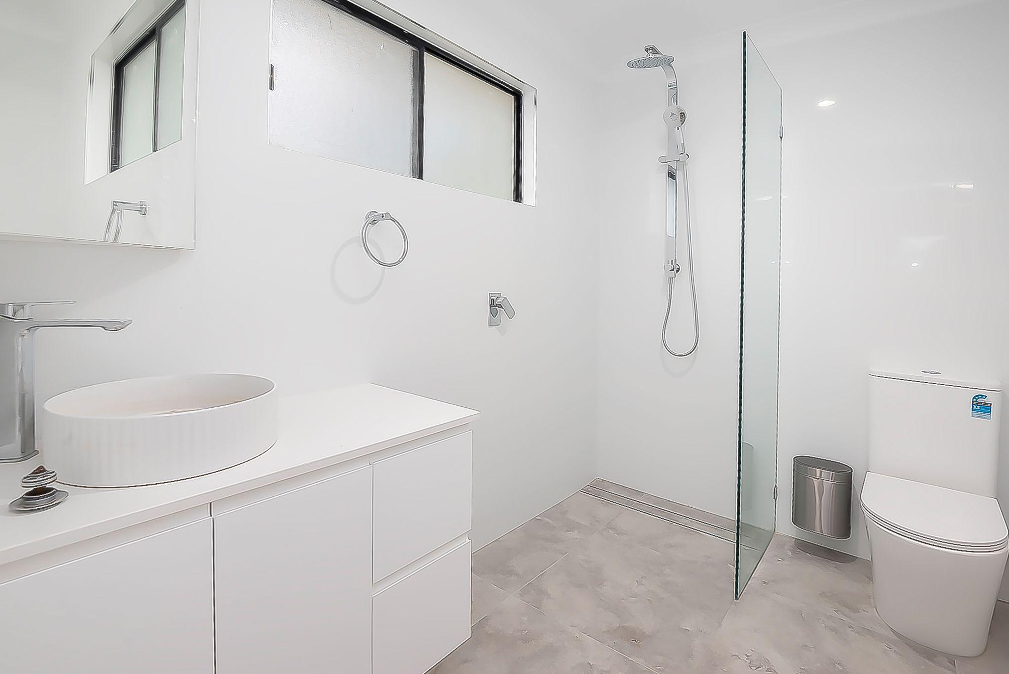 PRIVATE HOME IN BUSH SETTING