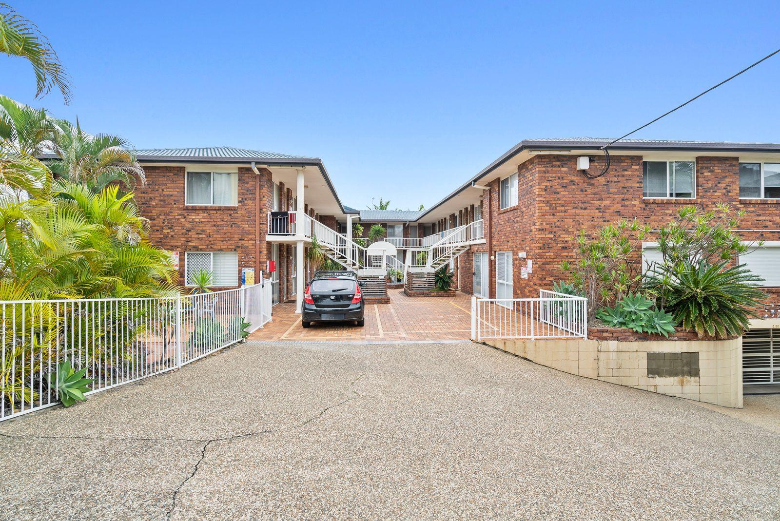 Prop-GPT: Studio: QLD Palm Beach, QLD 4221 Coastal Simplicity - Studio Apartment with Pool & Prime Palm Beach Position