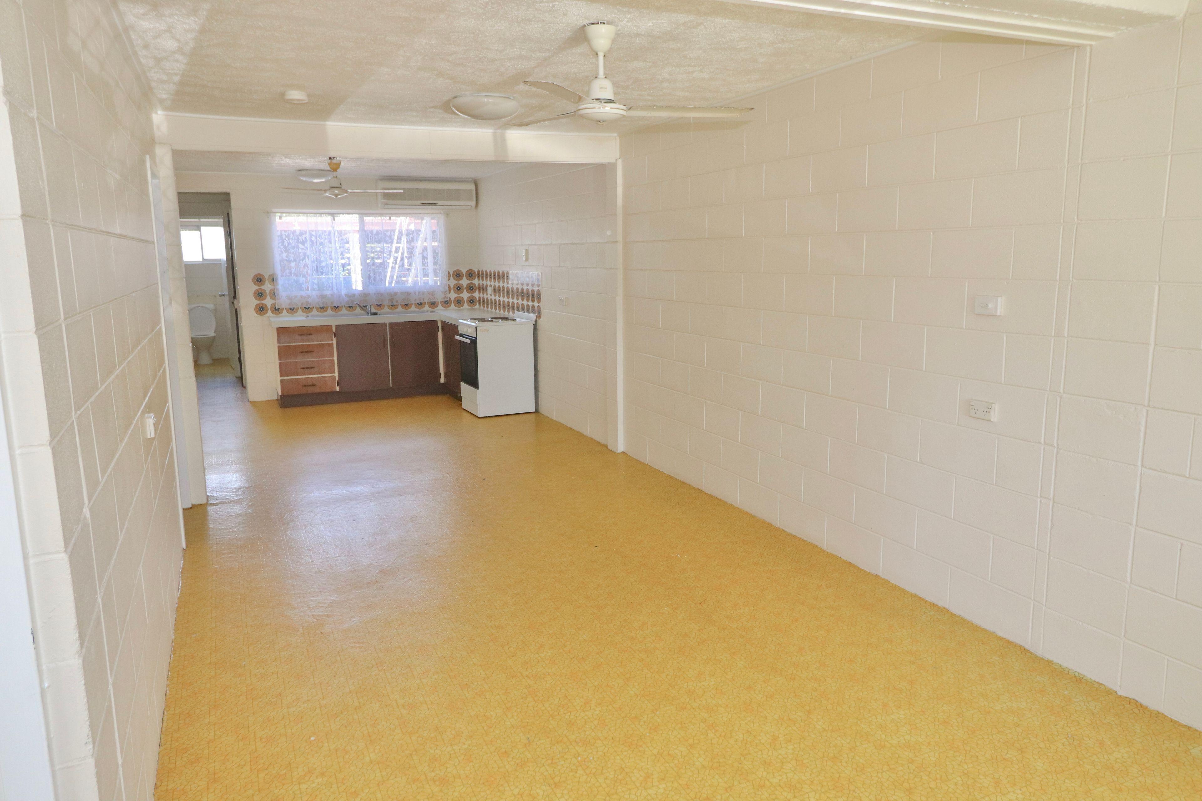 THREE BEDROOM LOWSET UNIT IN TOWN