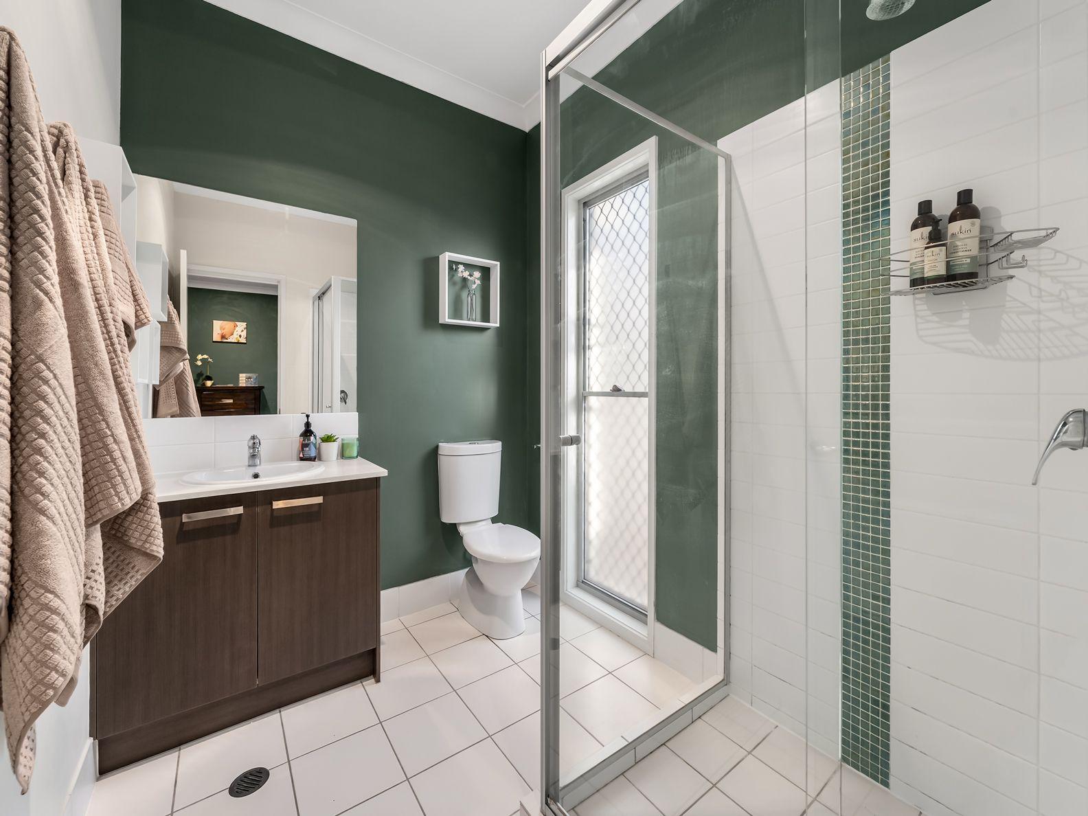 MODERN 3 BEDROOM HOME WITH DUCTED AIRCON & SOLAR