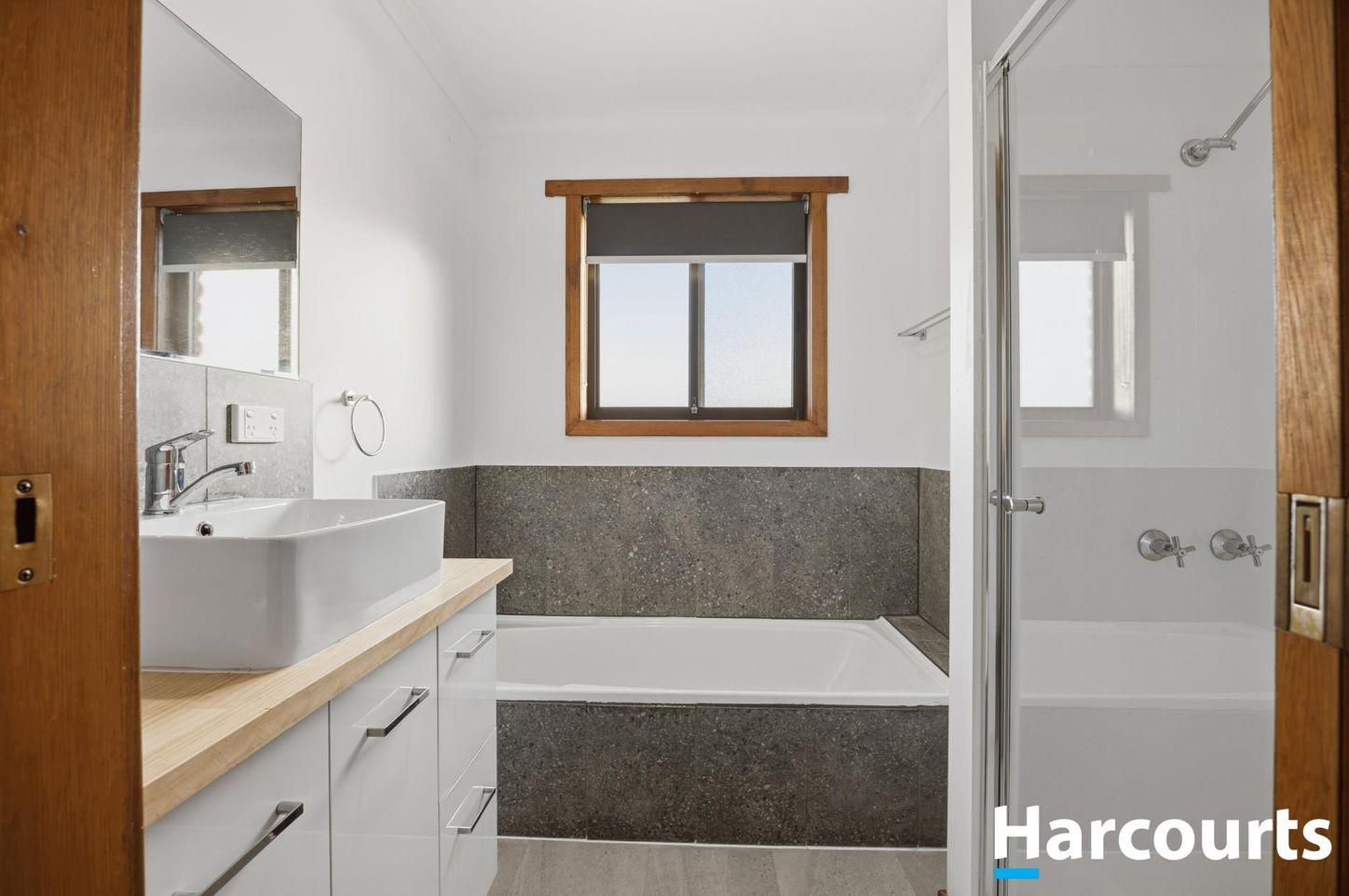 24 Margaret Street, BEACONSFIELD, TAS 7270 - House for Rent - harcourts.net