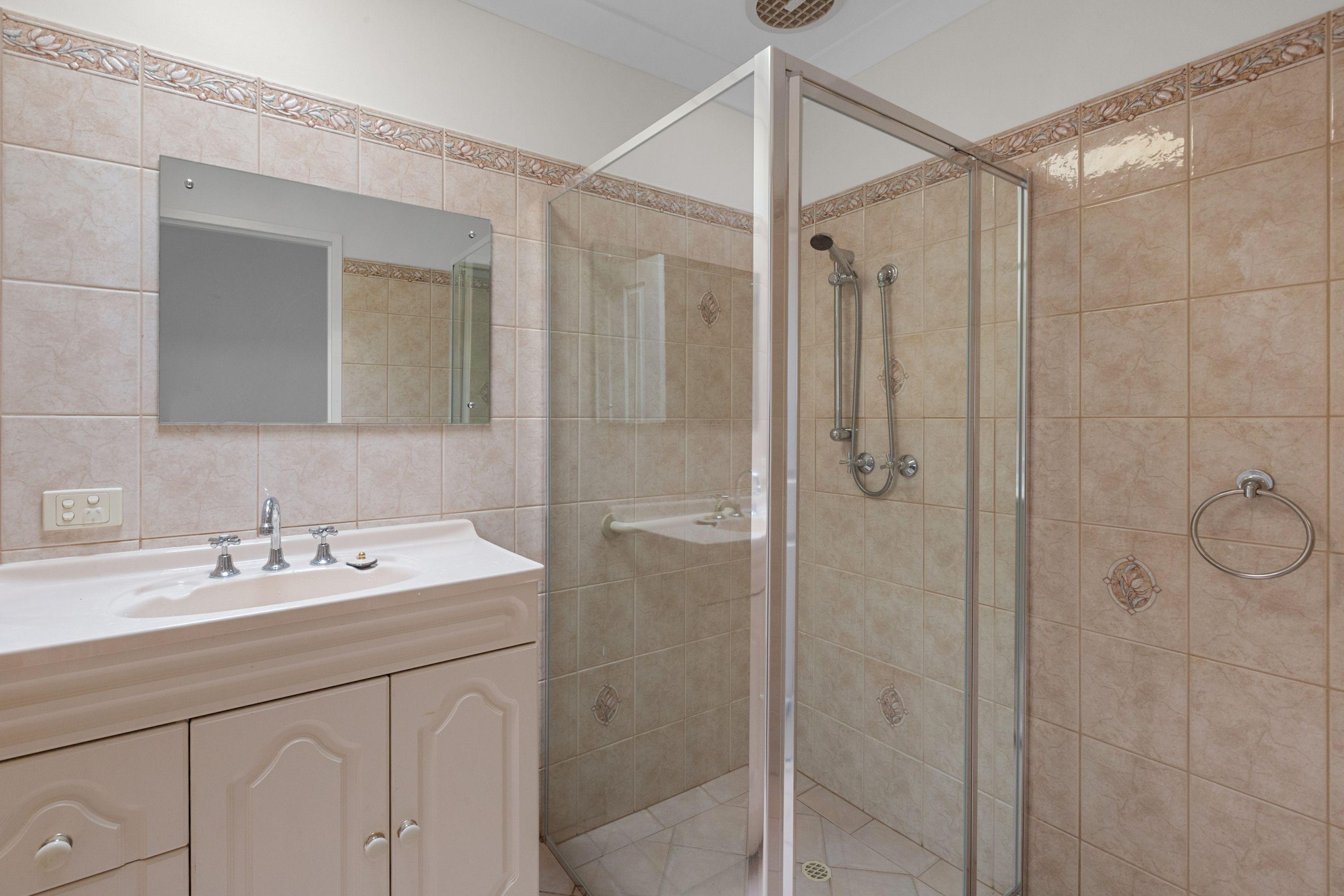 Coastal living 3 bedroom home with a pool!